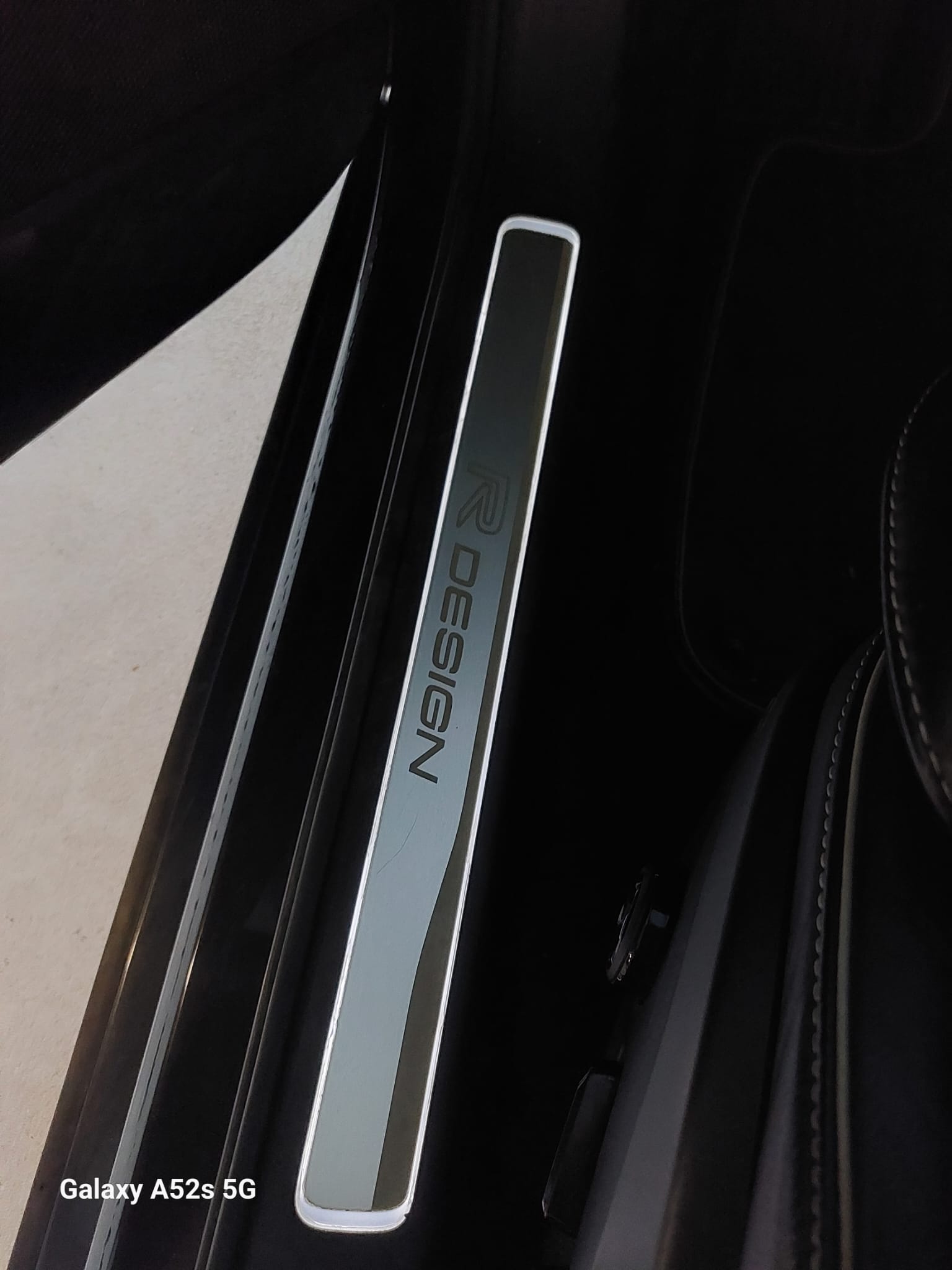 VOLVO V90 2.0 D5 R-Design AWD-image-7