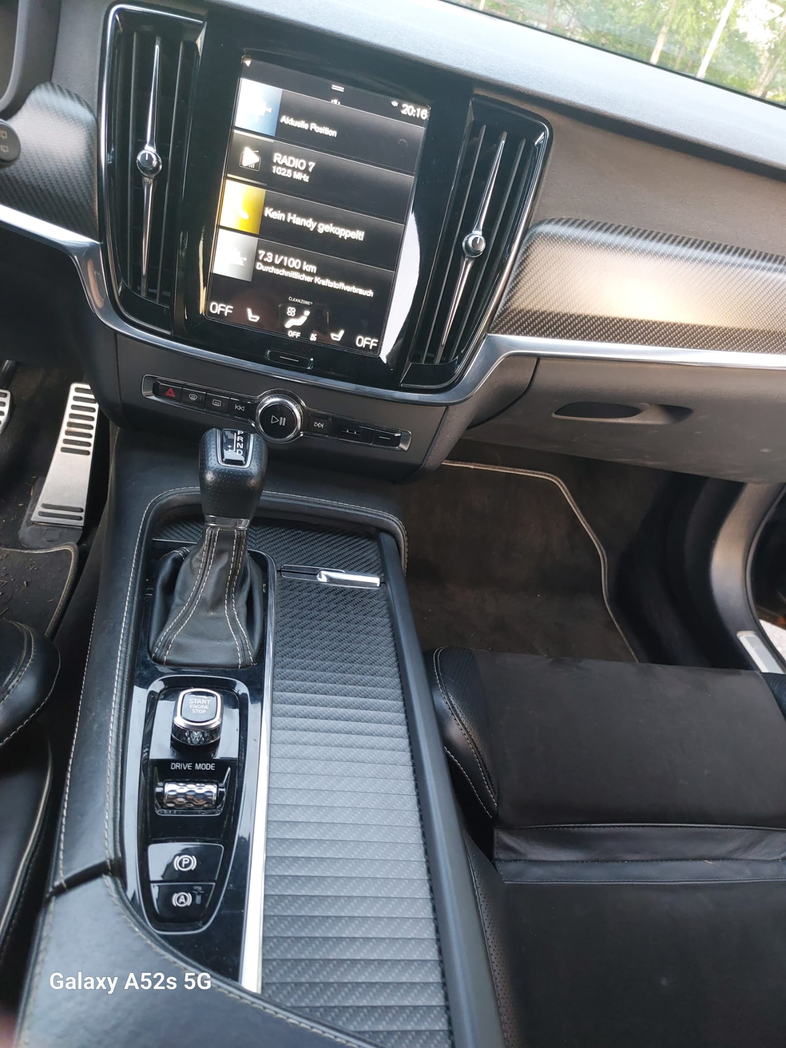 VOLVO V90 2.0 D5 R-Design AWD-image-15