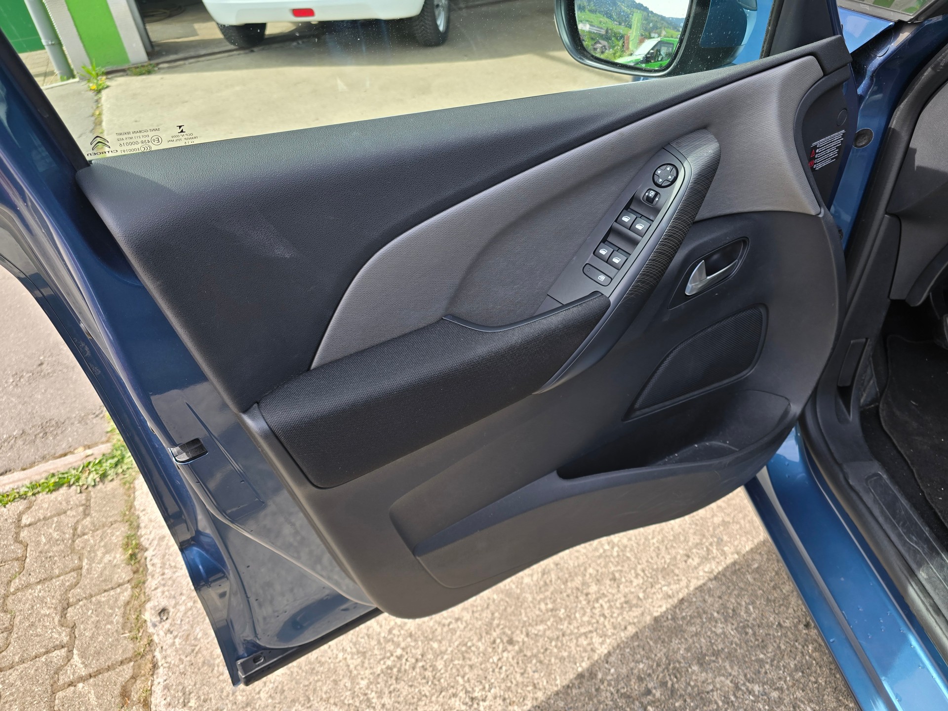 CITROEN C4 Picasso 1.6 BlueHDi Intensive-image-11