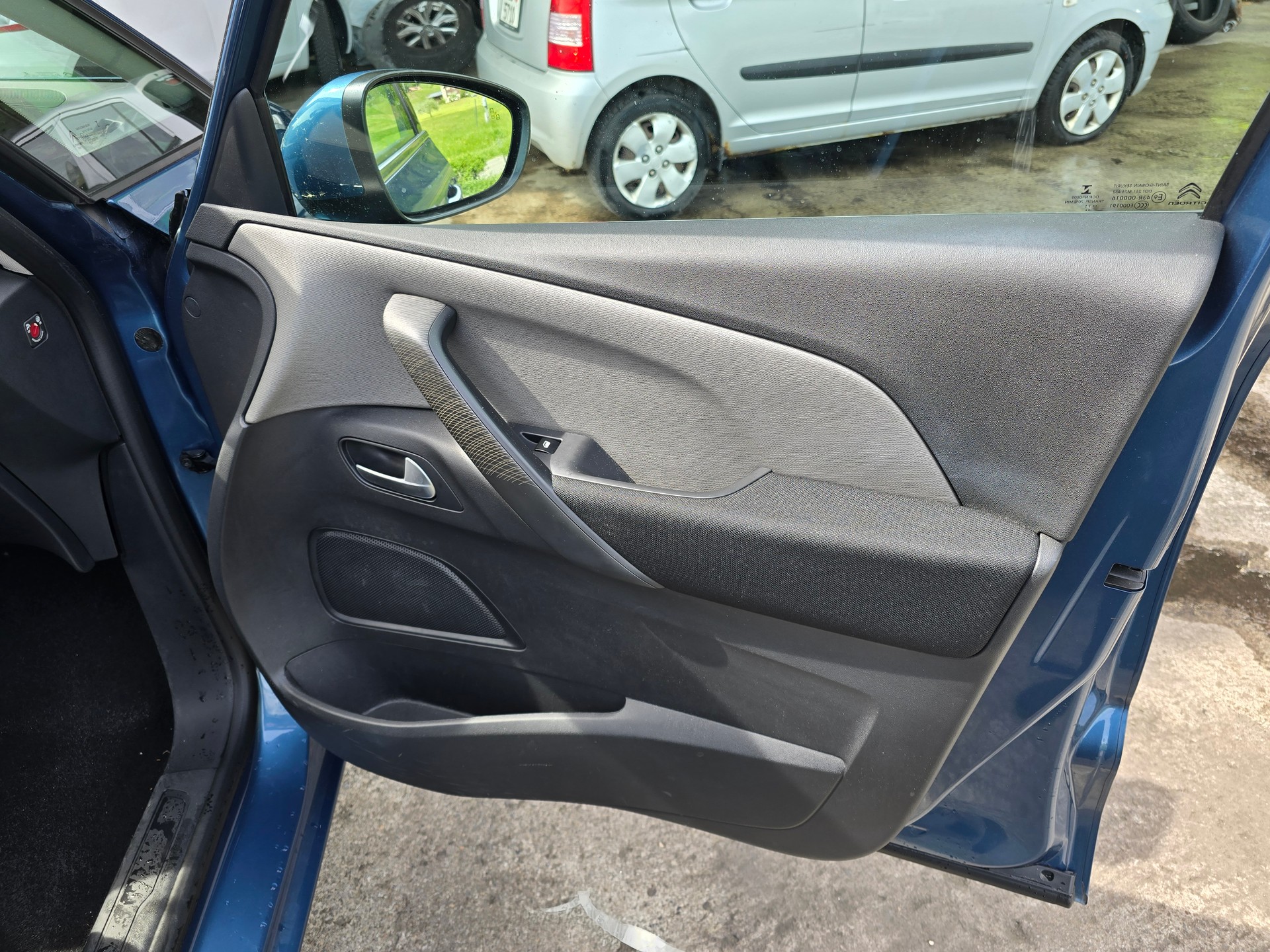 CITROEN C4 Picasso 1.6 BlueHDi Intensive-image-10