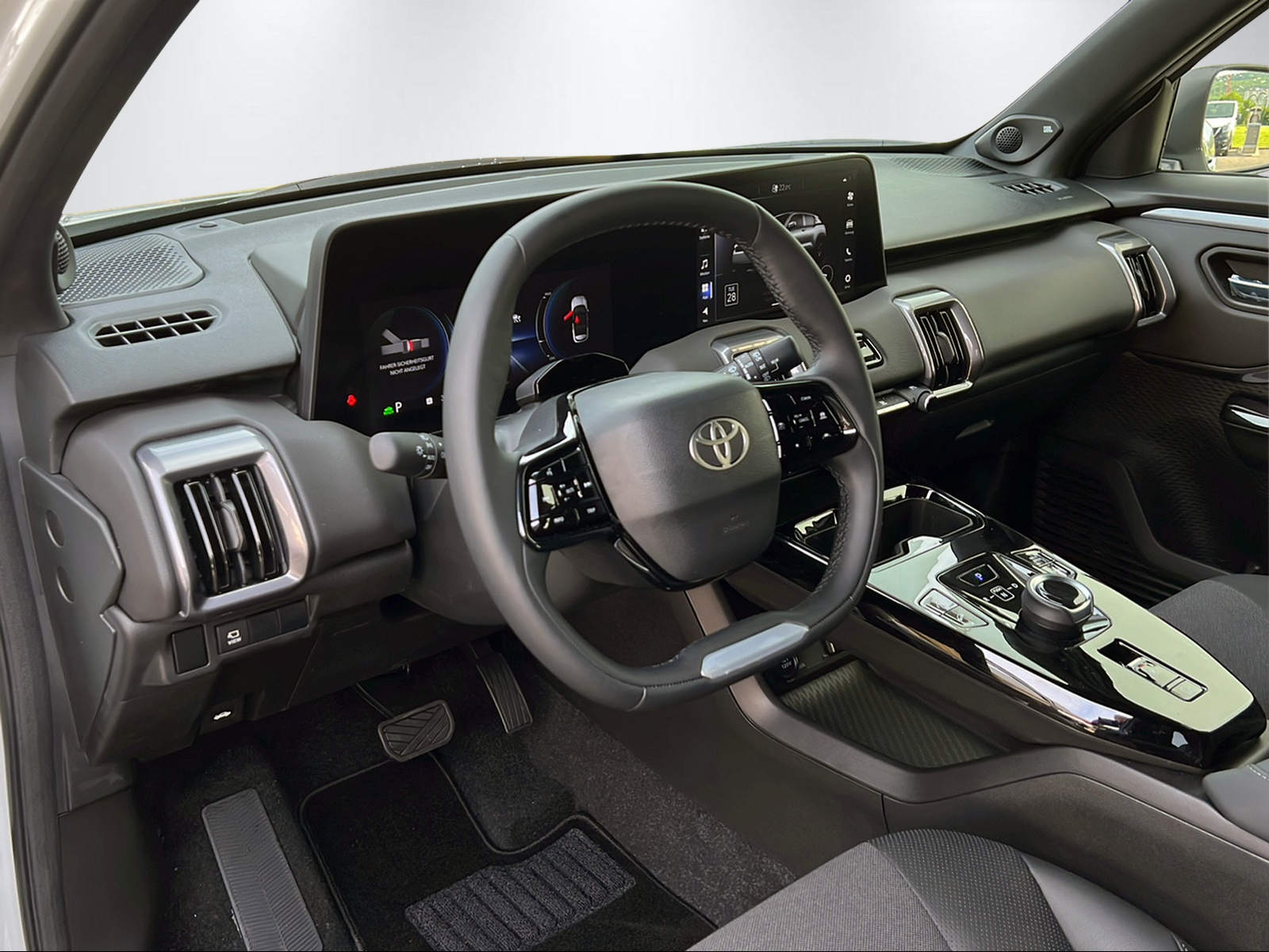 TOYOTA Urban Cruiser Premium AWD-image-13