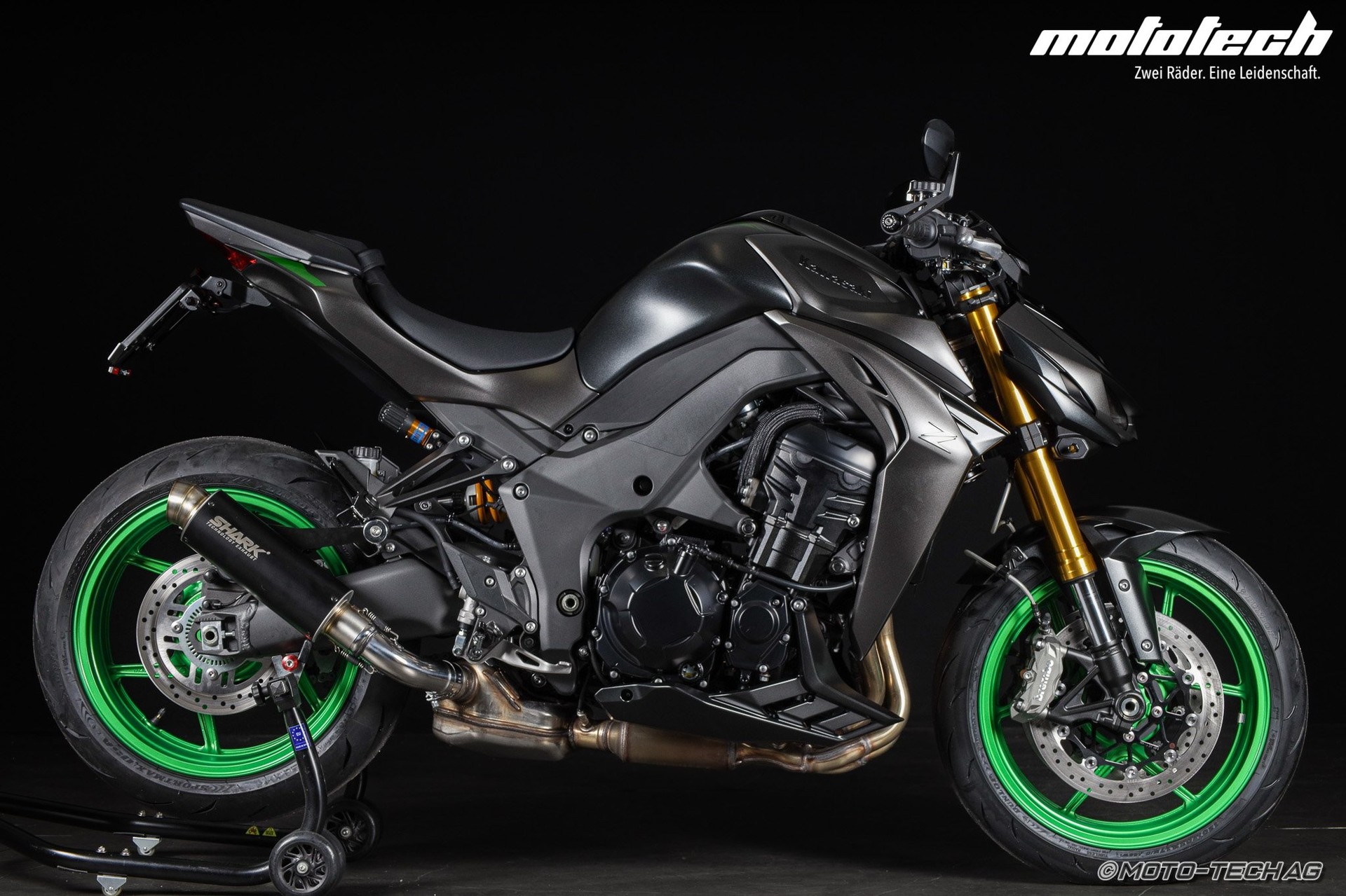 KAWASAKI Z1100 SE MY26 STAGE 1 SHARK-showroom-element-1