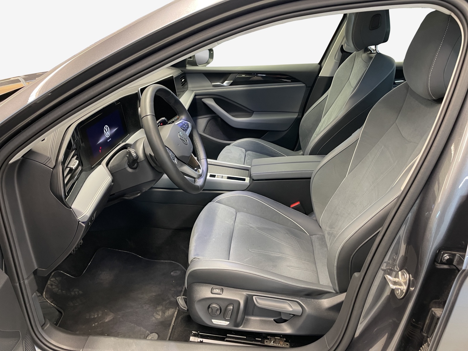 VW Passat Variant 2.0 TDI evo Business DSG-image-7