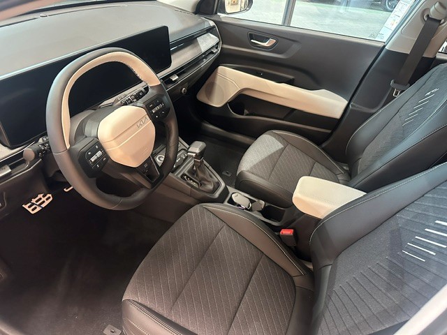 KIA Stonic 1.0 T-GDi MHEV GT-Line-image-4