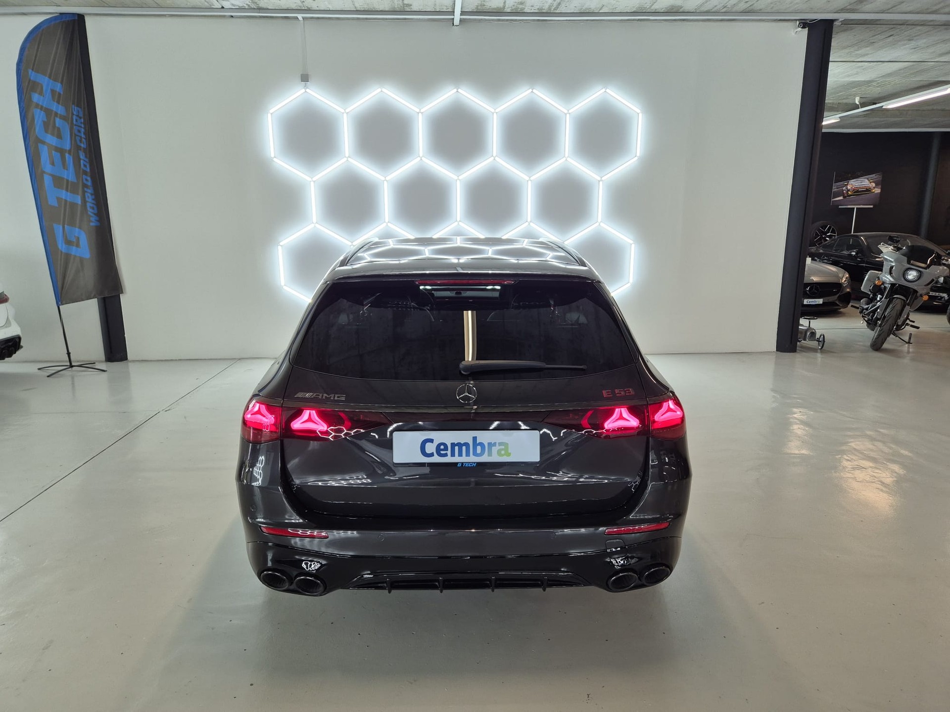 MERCEDES-BENZ E 53 Hybrid T 4Matic+ 9G-Tronic-image-10