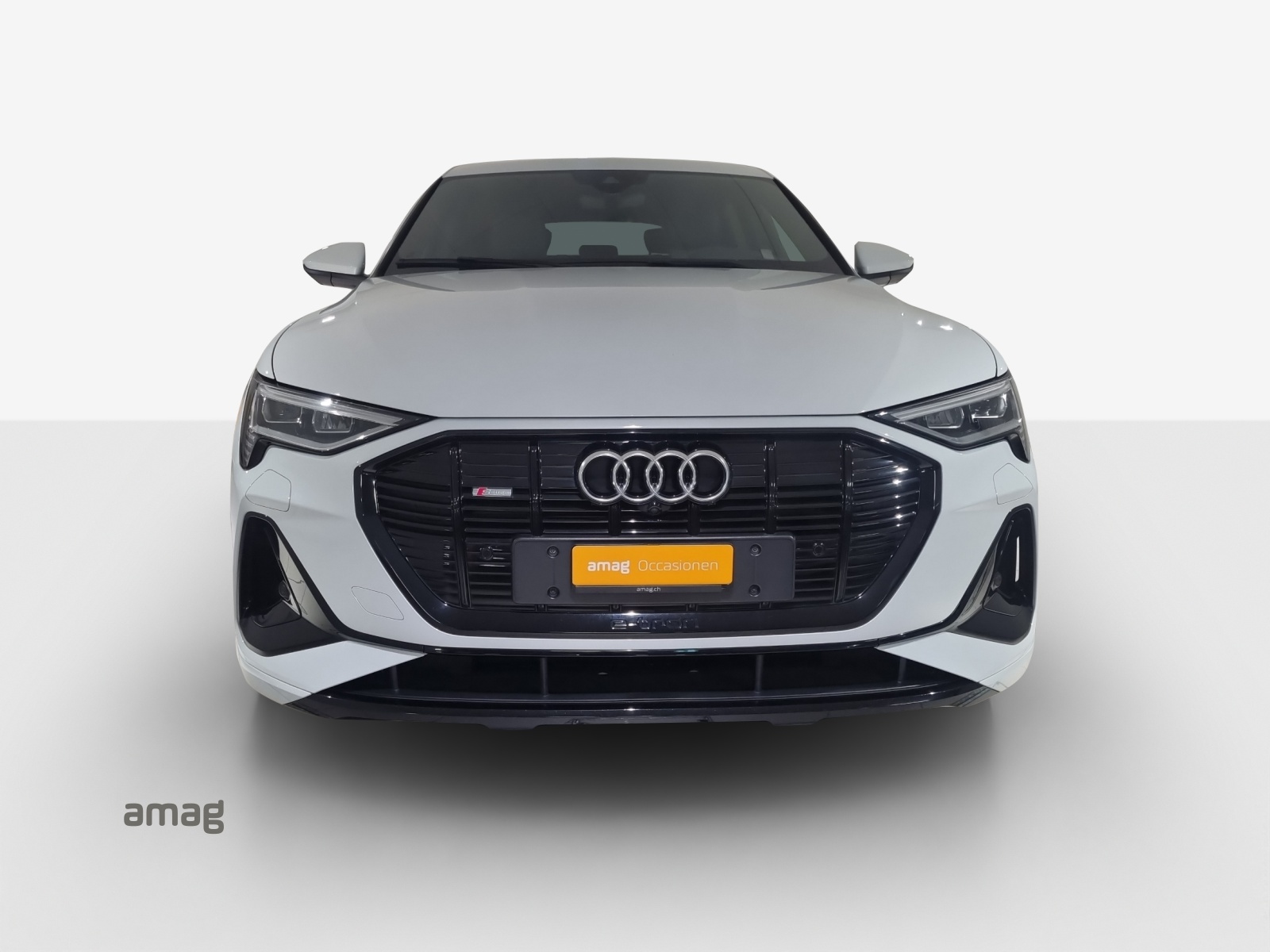 AUDI e-tron 55 S Line quattro-image-7