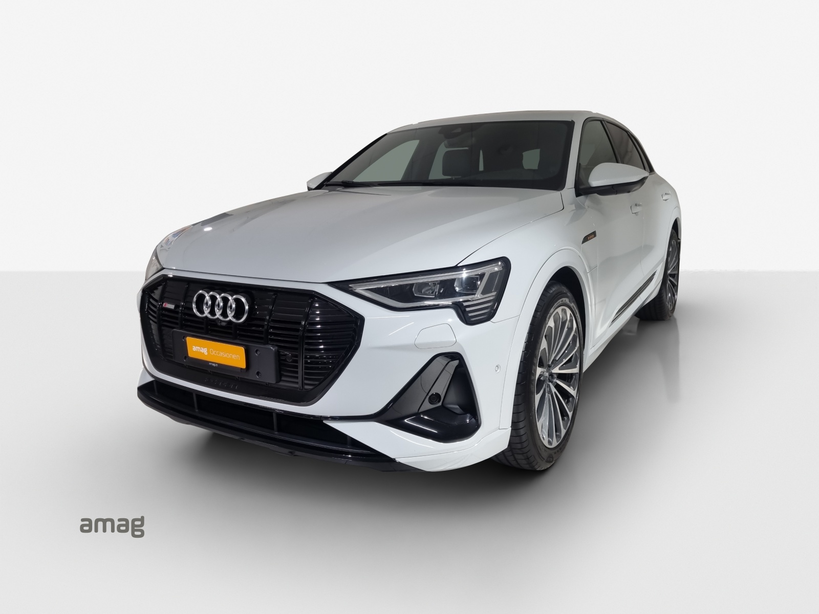 AUDI e-tron 55 S Line quattro-image-0