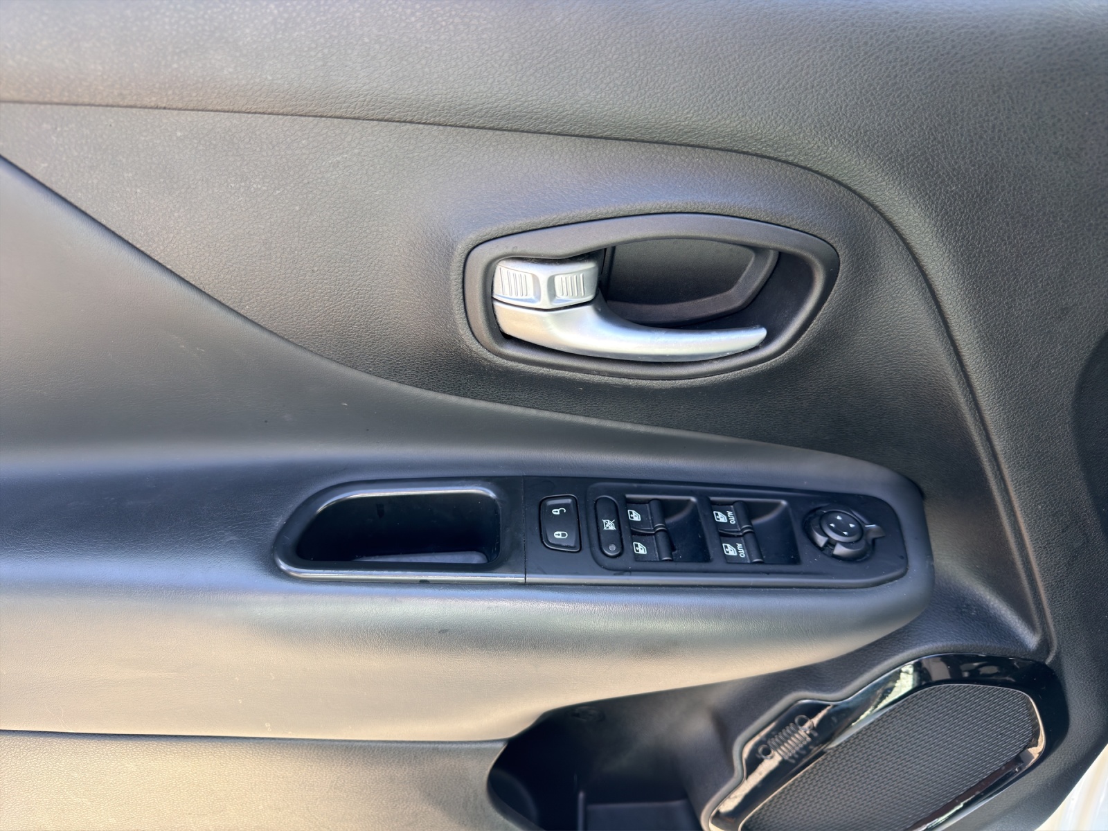 JEEP Renegade 1.0 Turbo Night Eagle-image-9