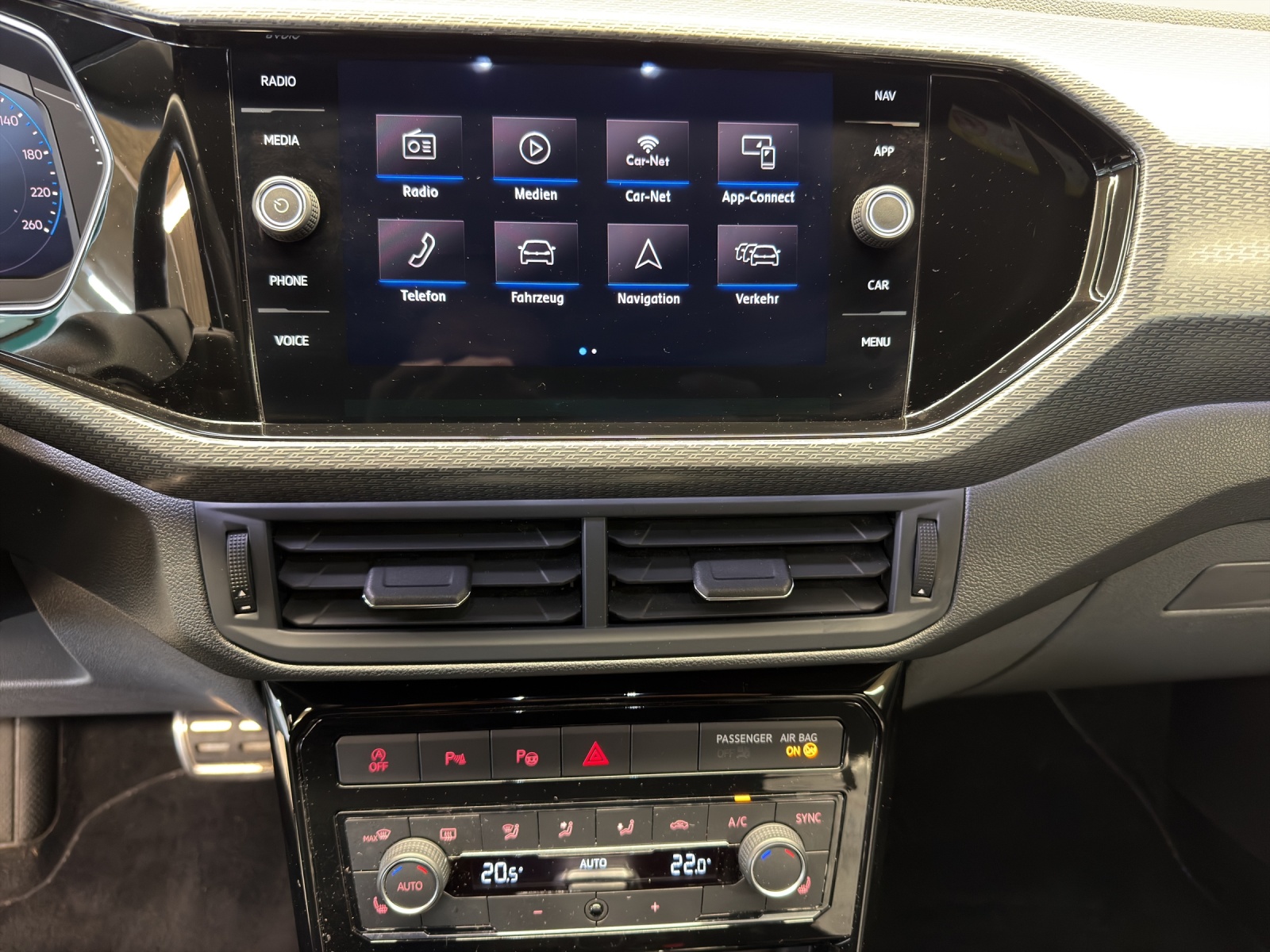 VW T-Cross 1.0 TSI Style DSG-image-10