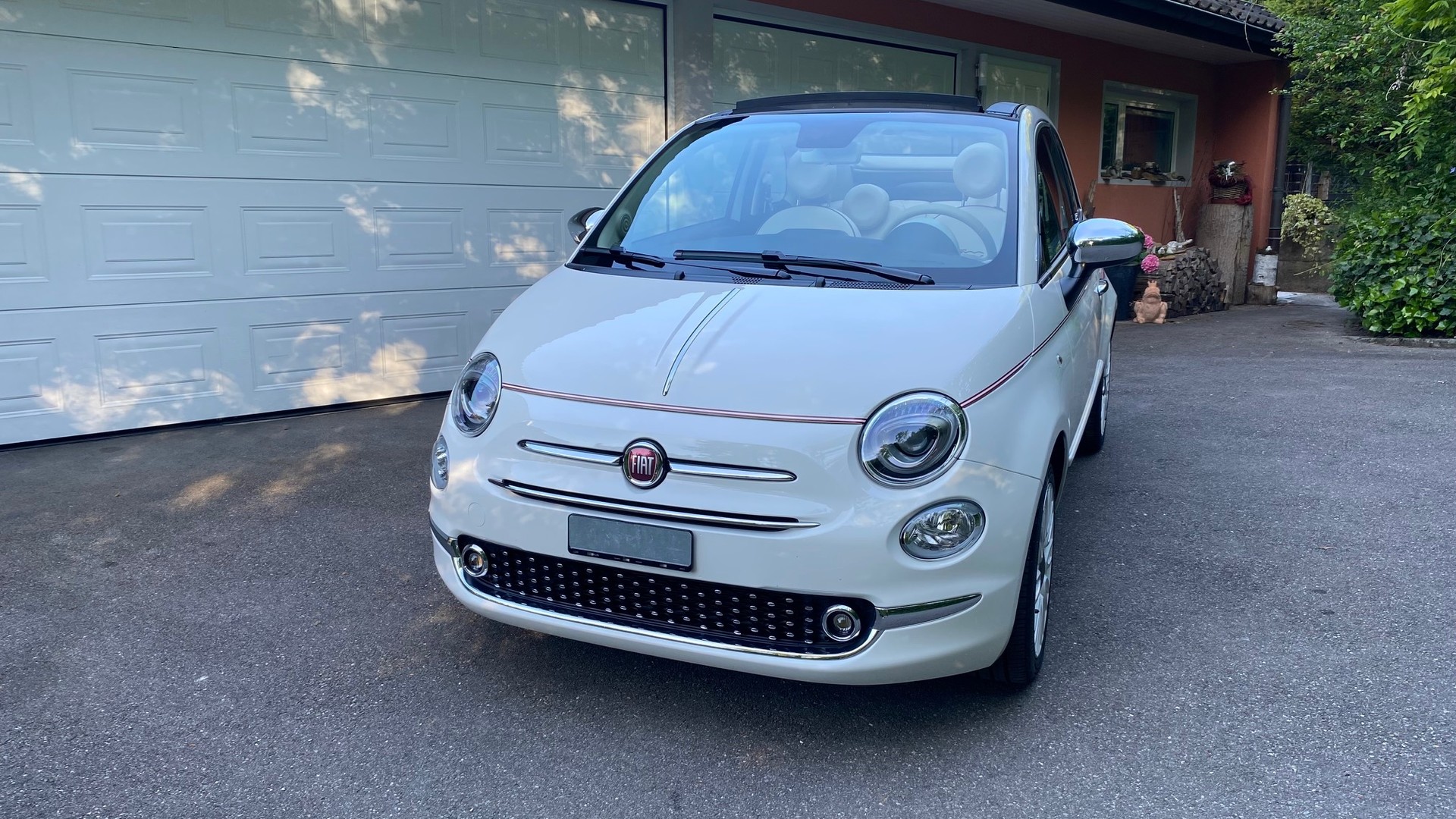 FIAT 500 Cabriolet Dolcevita 1.0 Hybrid-image-2