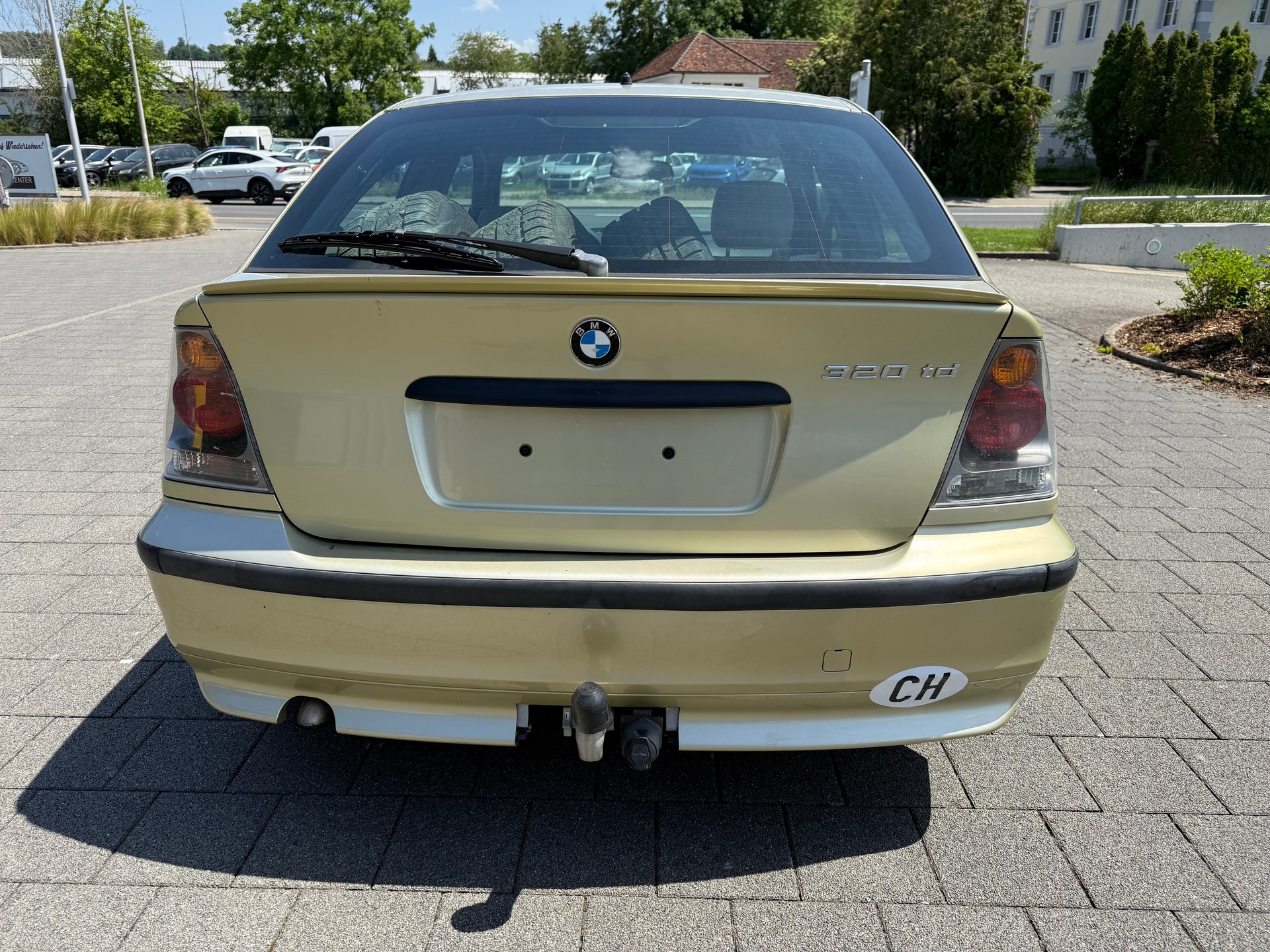 BMW 320td Compact-image-3