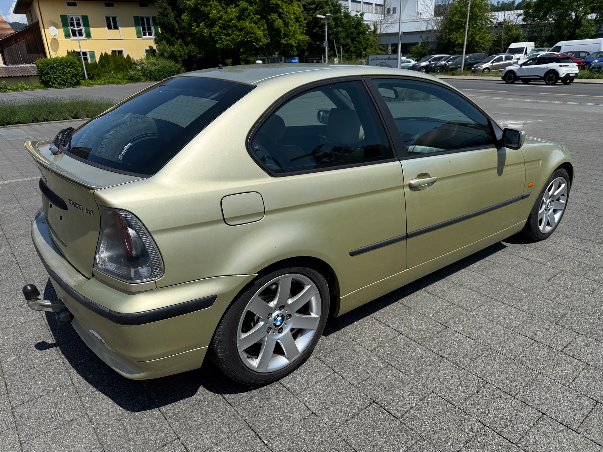BMW 320td Compact-image-4