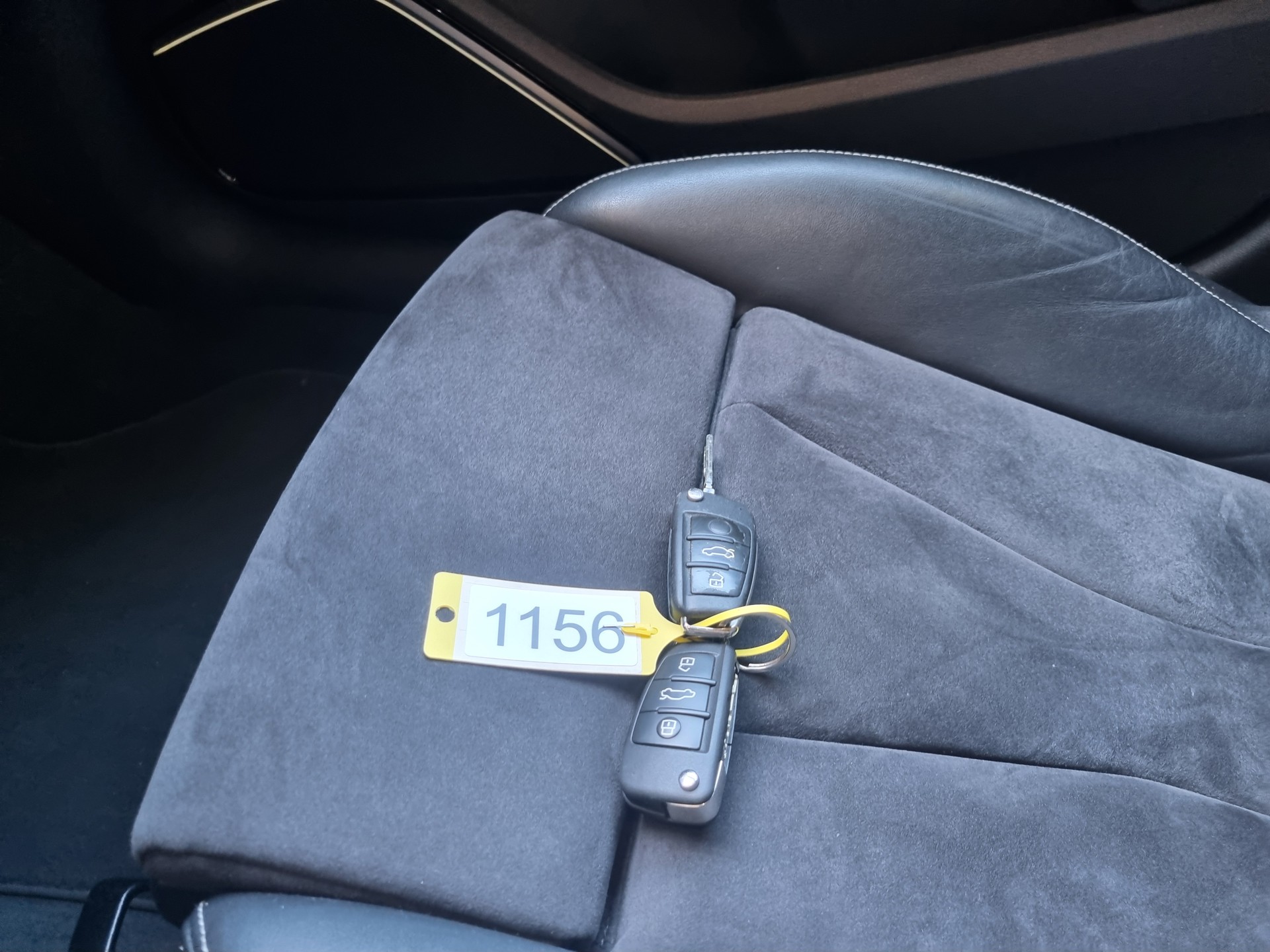 AUDI S3 Sportback 2.0 TFSI quattro S-tronic-image-14