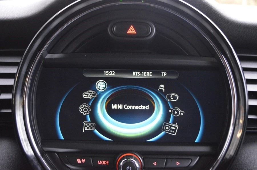 MINI Cooper S 5-door-image-14