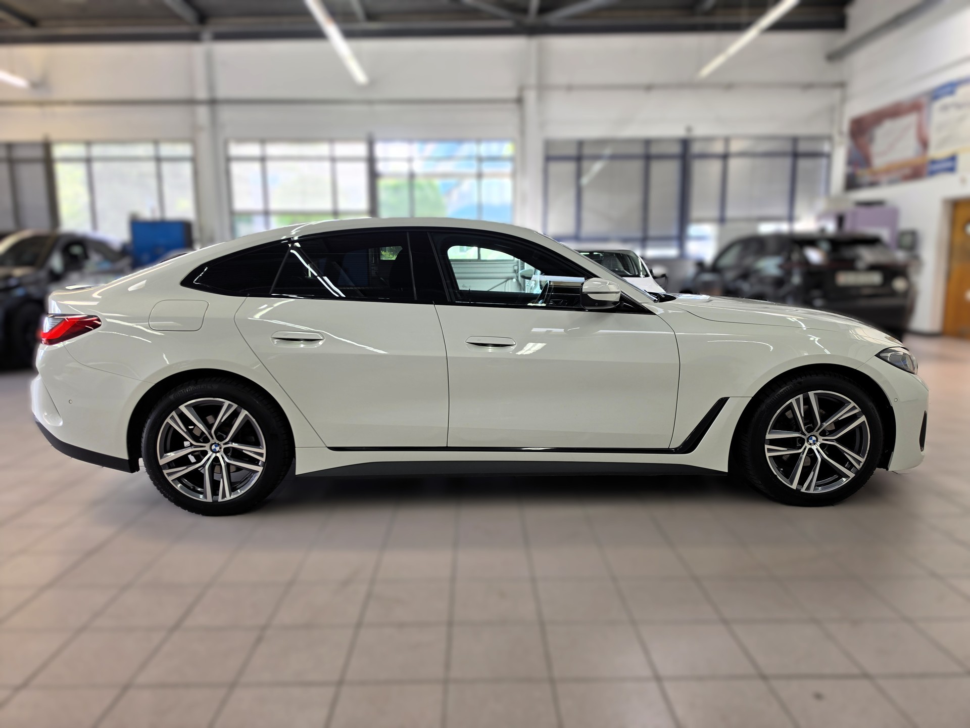 BMW 420d xDrive 48V Gran Coupé Steptronic-image-5