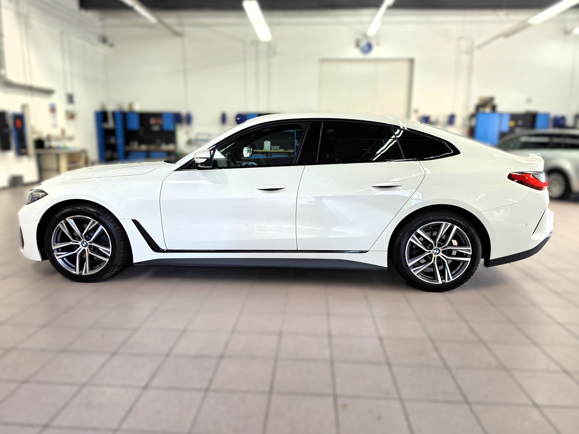 BMW 420d xDrive 48V Gran Coupé Steptronic-image-1
