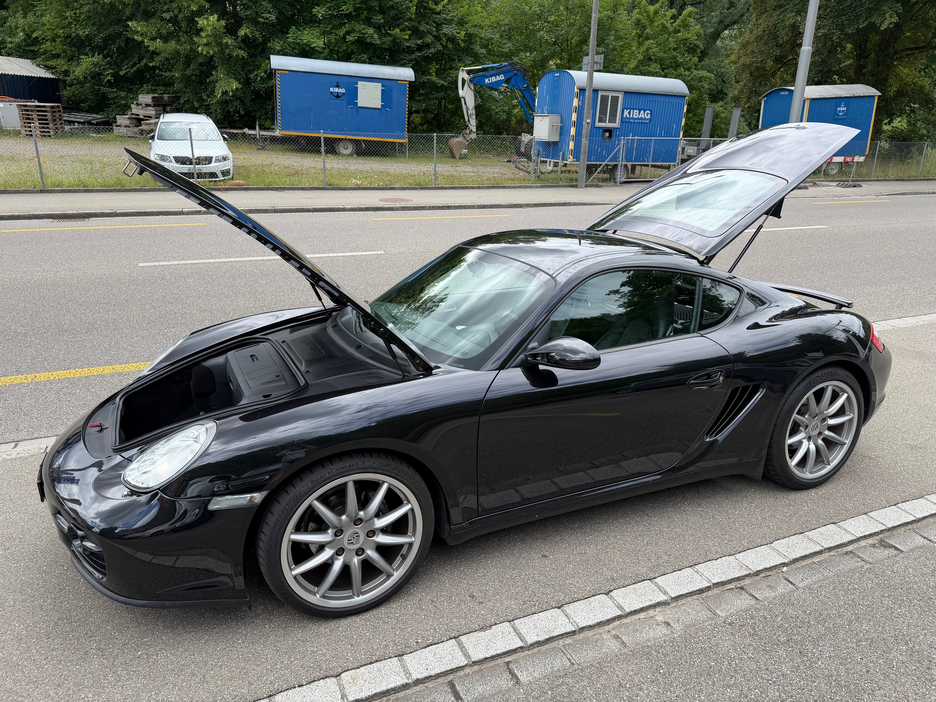 PORSCHE Cayman 2.7-image-1