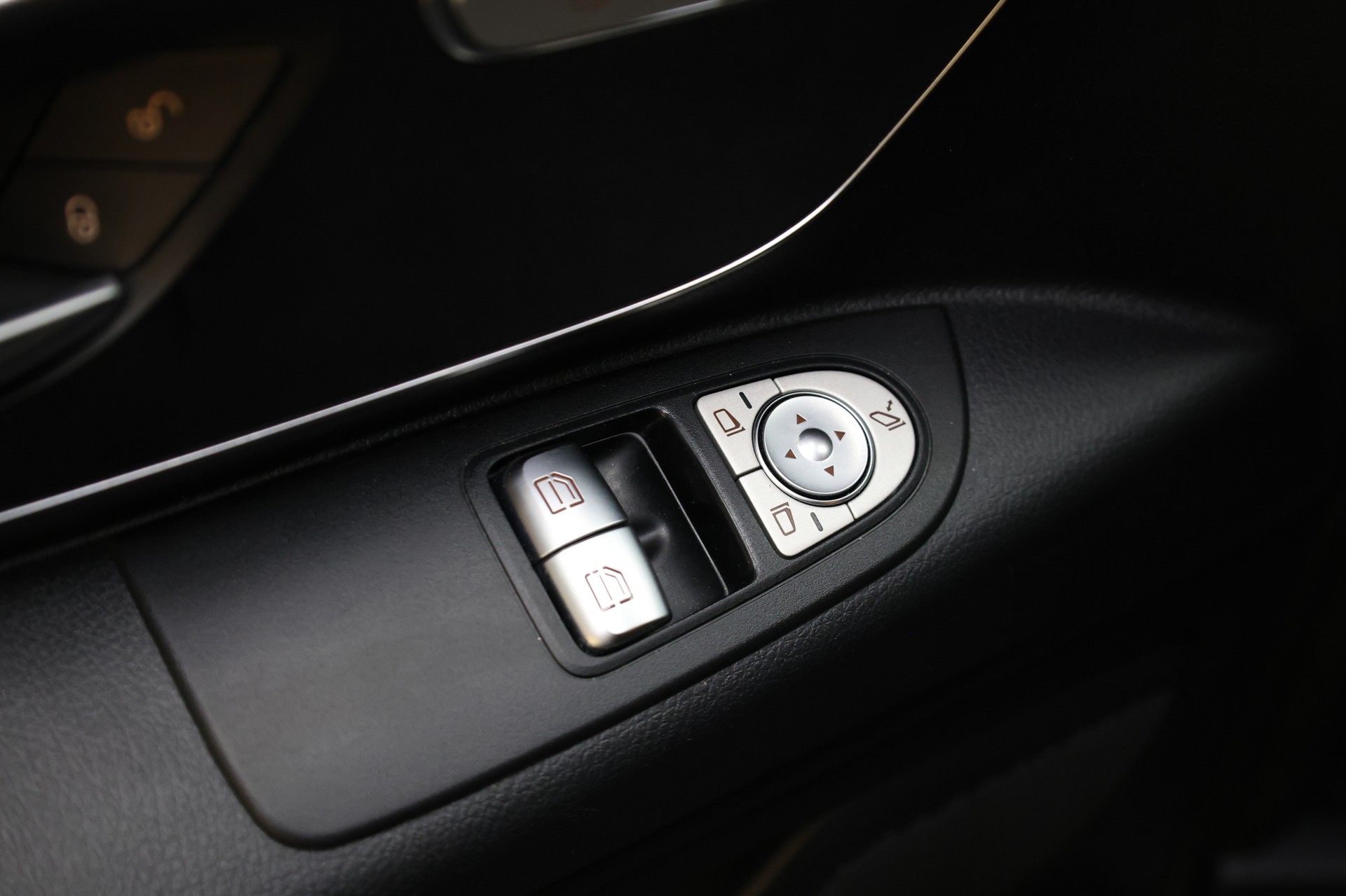 MERCEDES-BENZ Vito 116 Kombi L 2.0 CDI Select-image-27