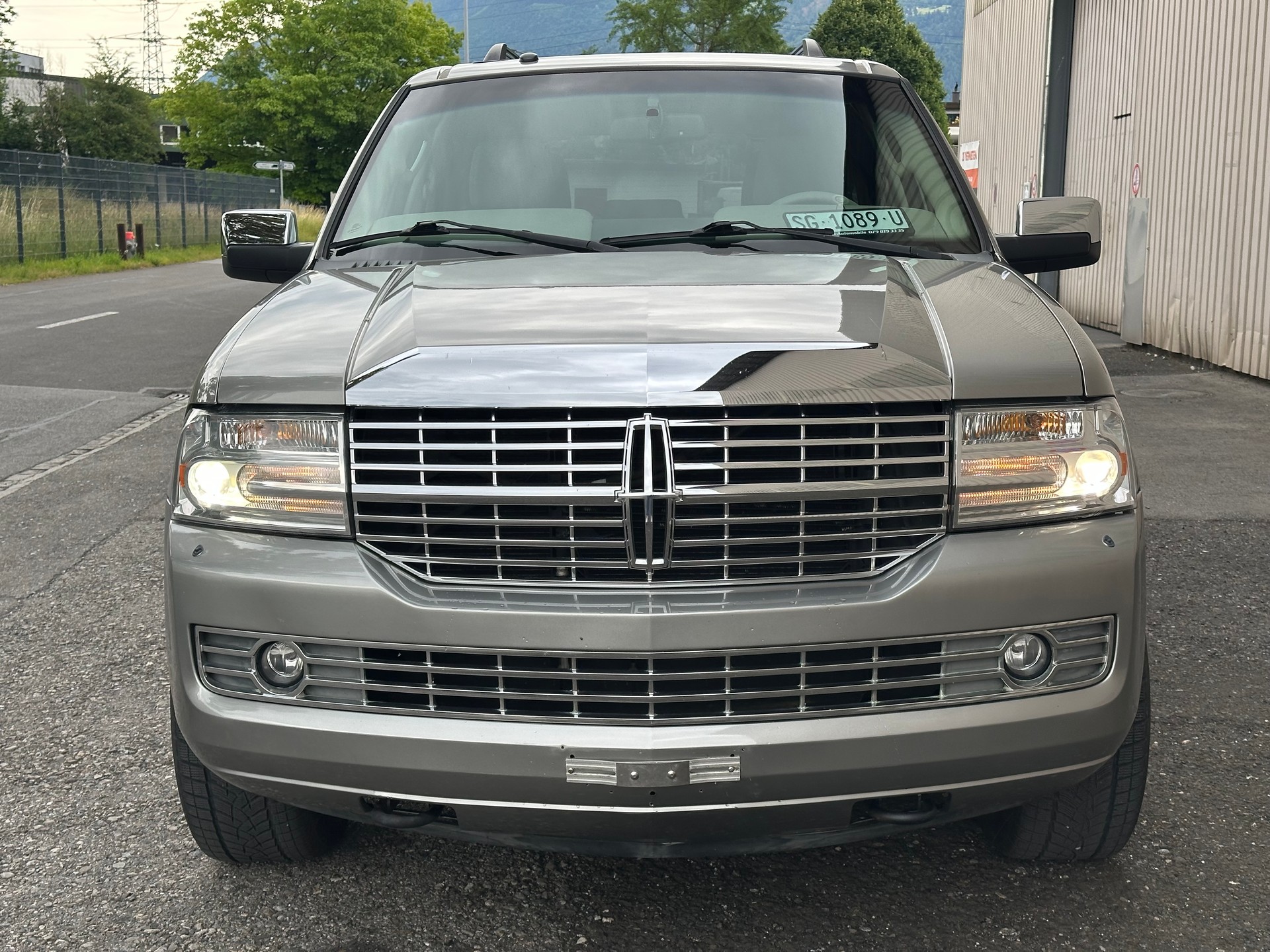 LINCOLN Navigator-image-0