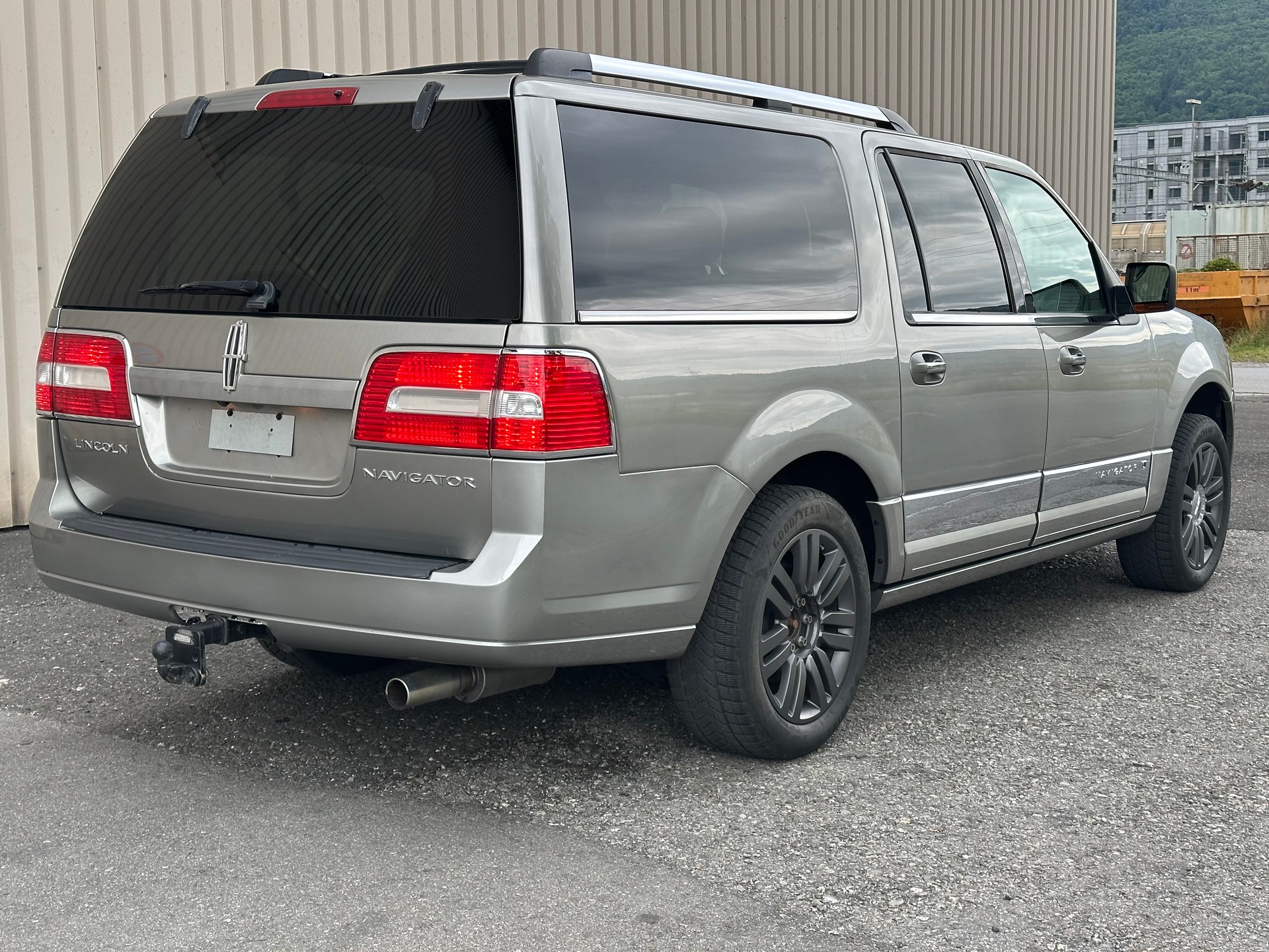 LINCOLN Navigator-image-5