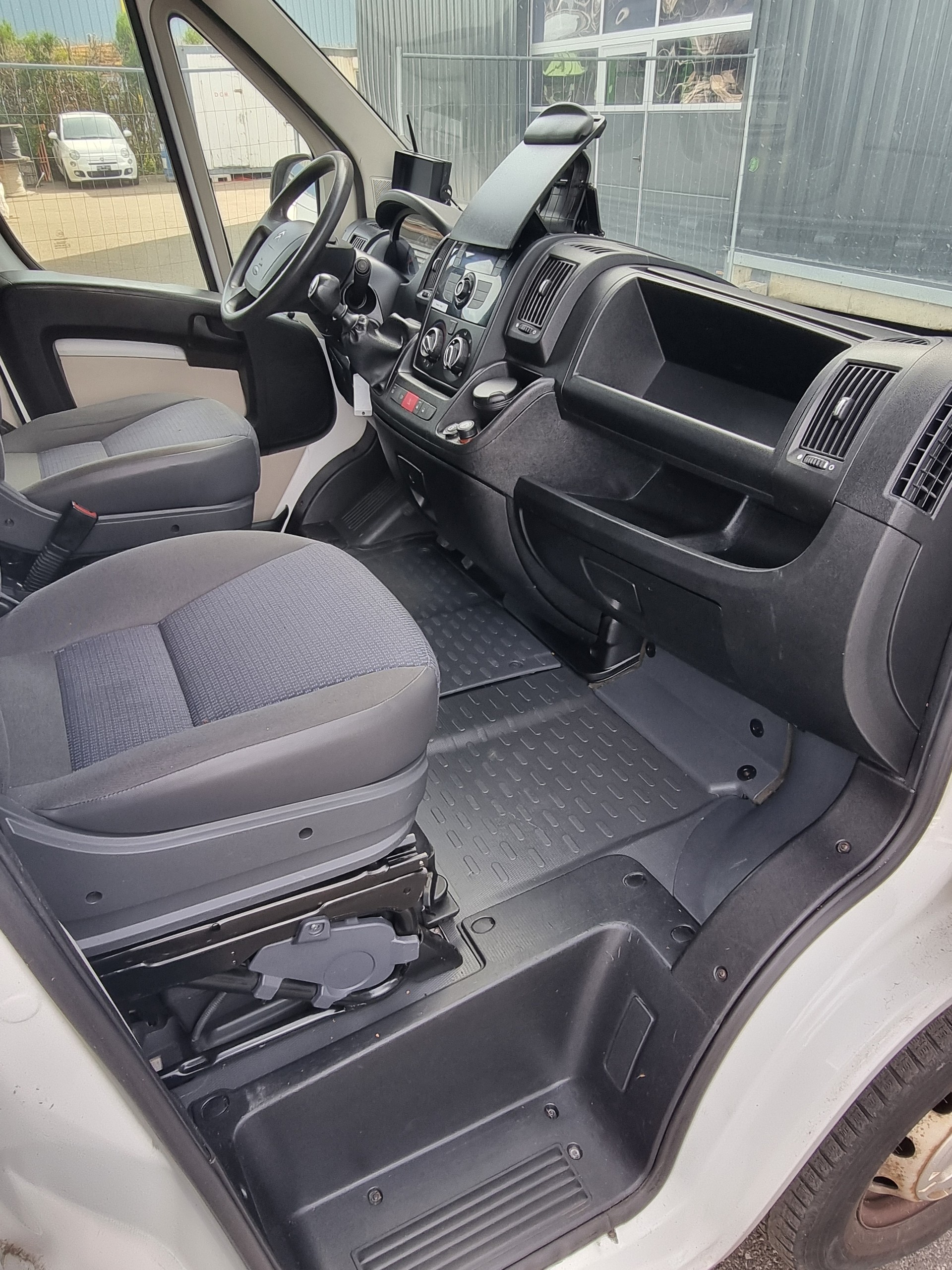 CITROEN Jumper 2.2 HDi 35 L2-image-12