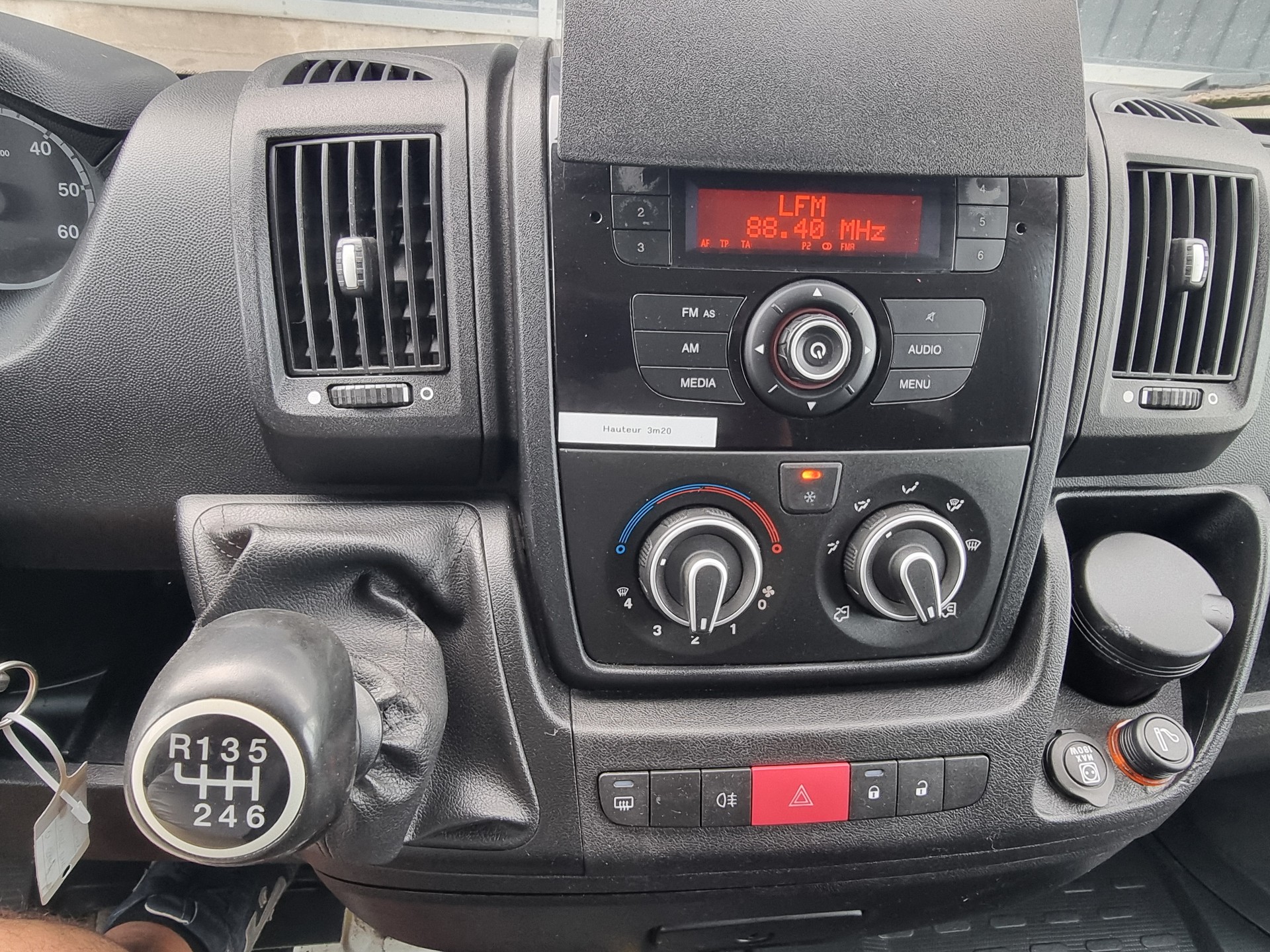 CITROEN Jumper 2.2 HDi 35 L2-image-9