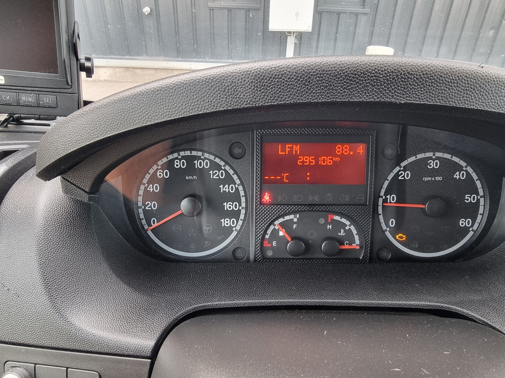 CITROEN Jumper 2.2 HDi 35 L2-image-8