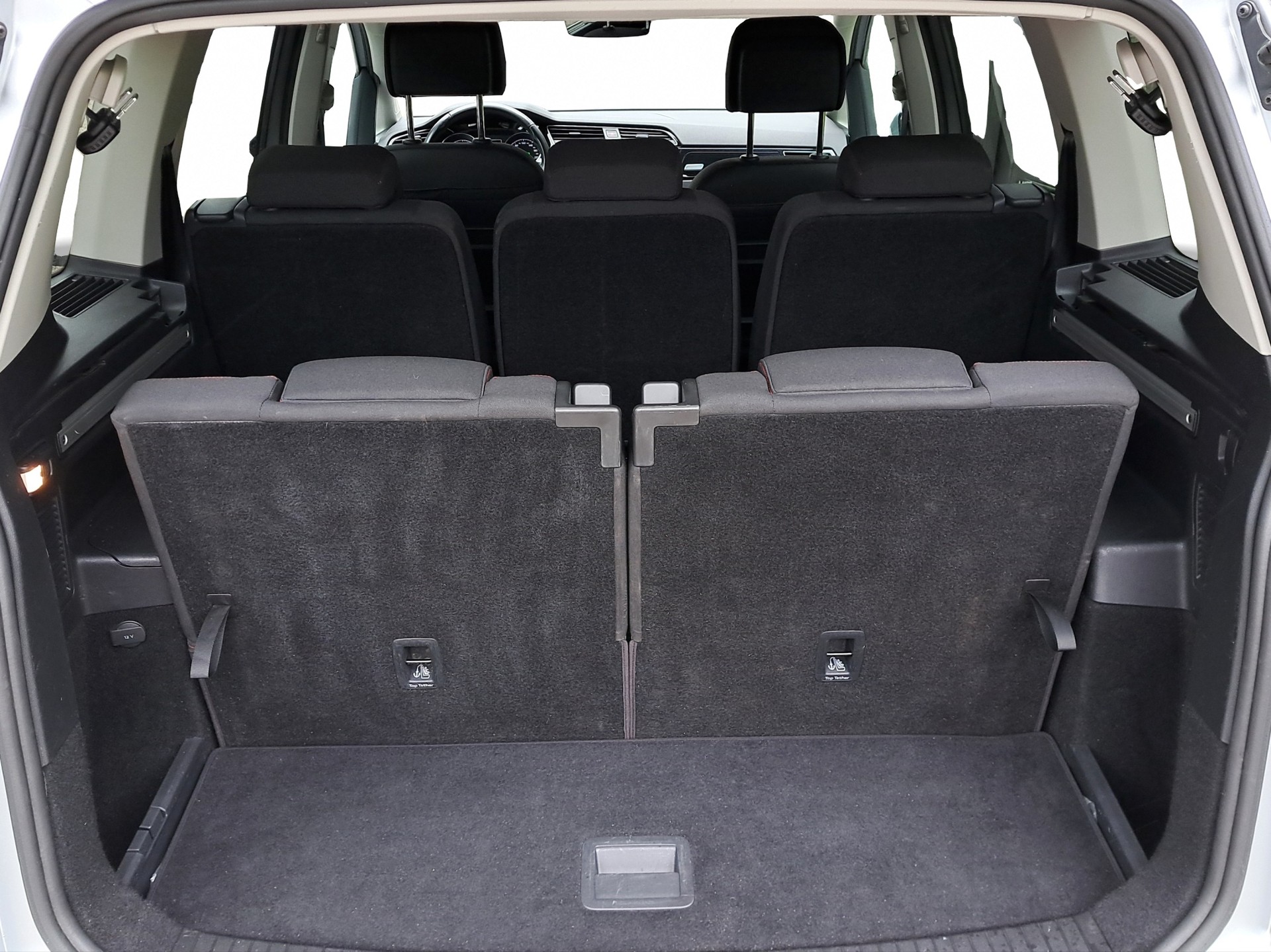 VW Touran 1.4 TSI BlueMotion Technology Sound DSG *7-Plätzer*-image-12