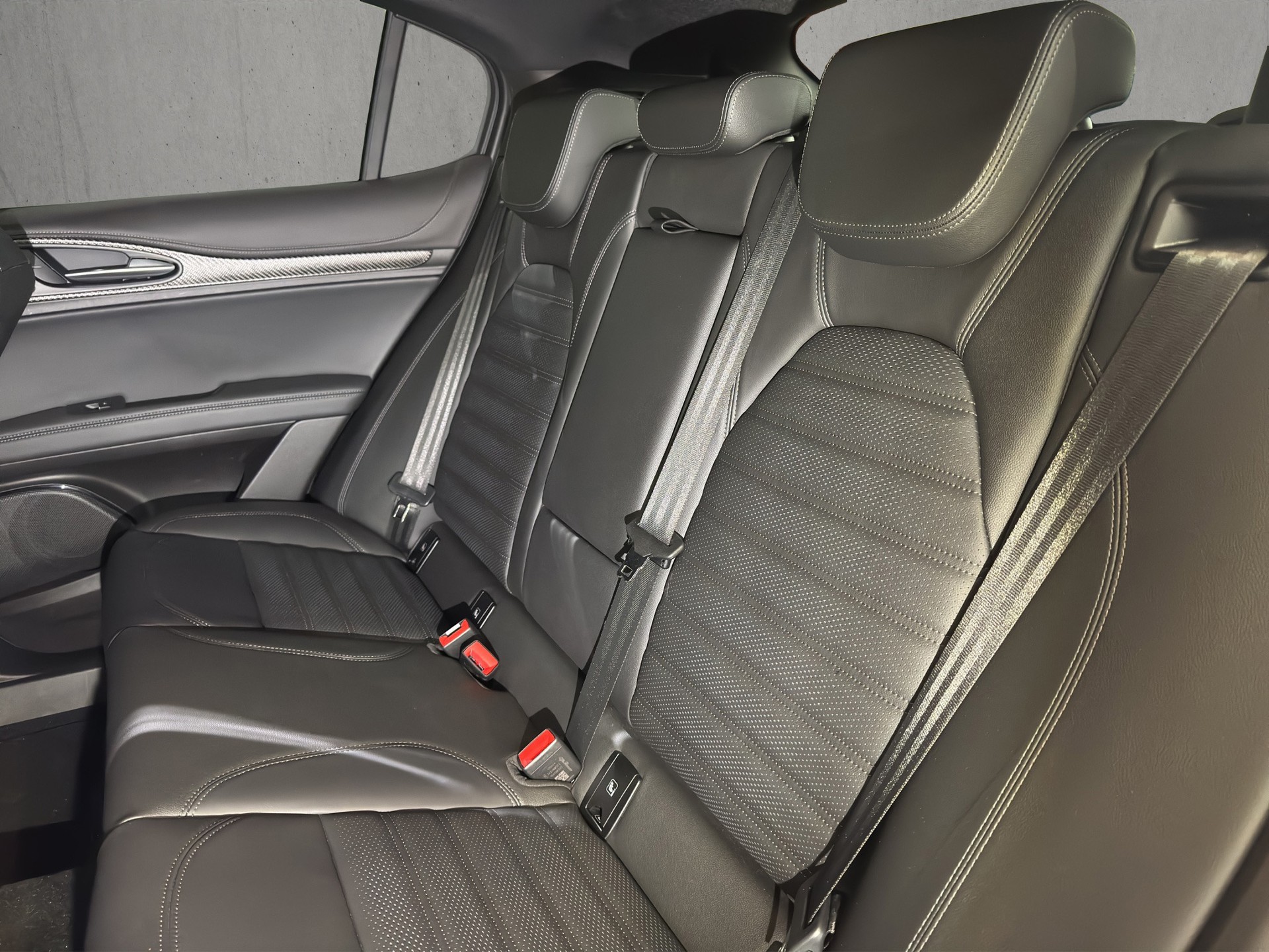 ALFA ROMEO Stelvio 2.9 V6 Quadrifoglio Q4 AT8 "Rosso Etna-Akrapovic"-image-10