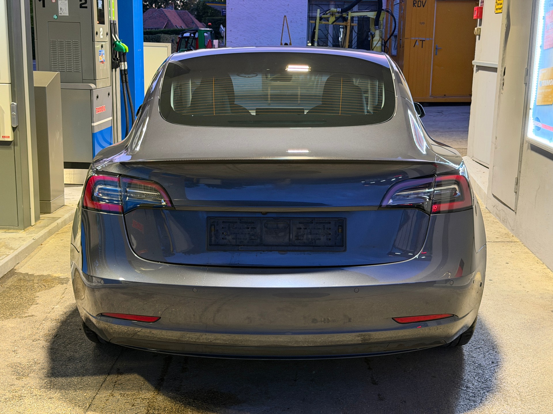 TESLA Performance D-image-3