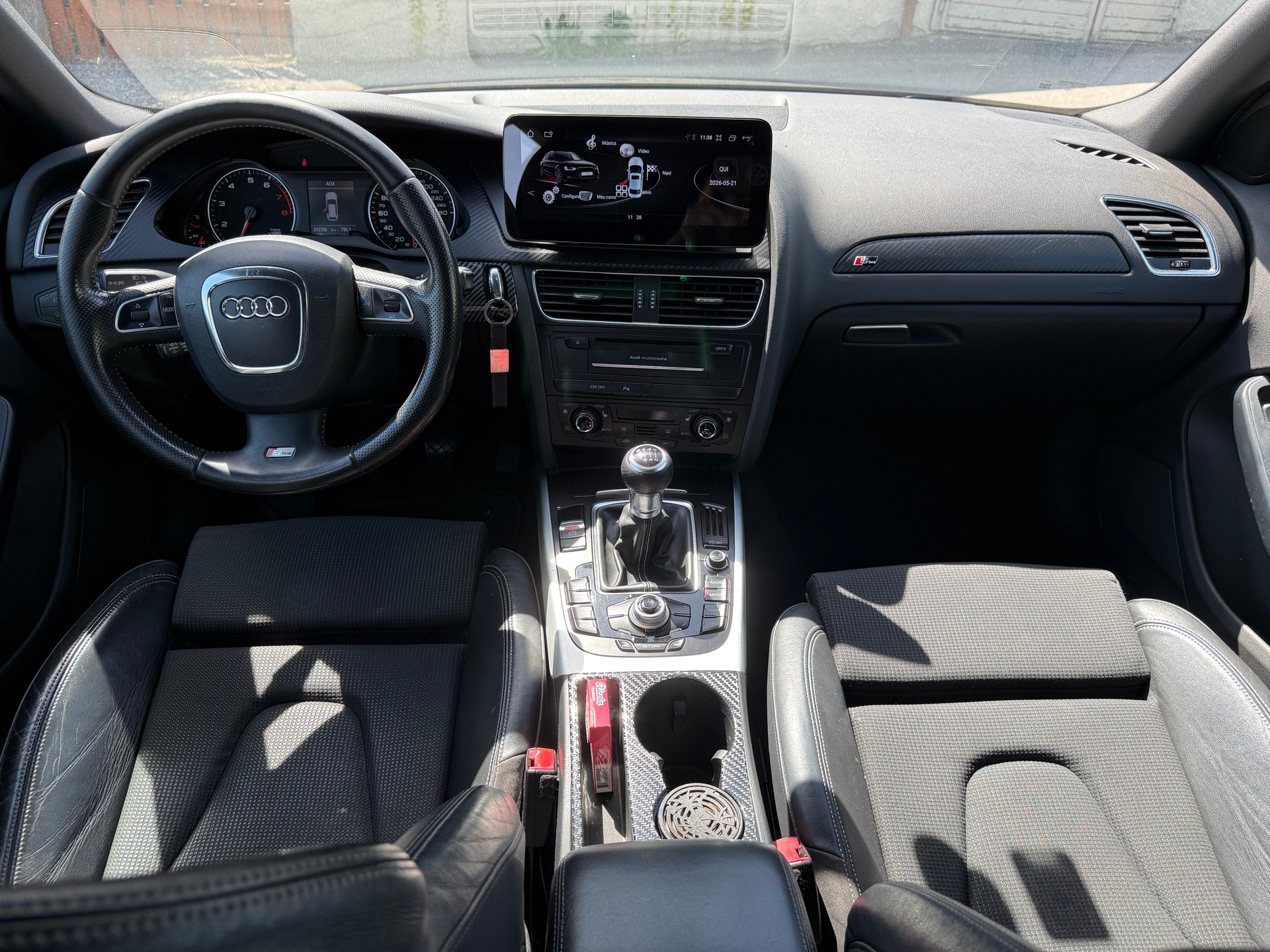 AUDI A4 Avant 2.0 TFSI Style-image-9