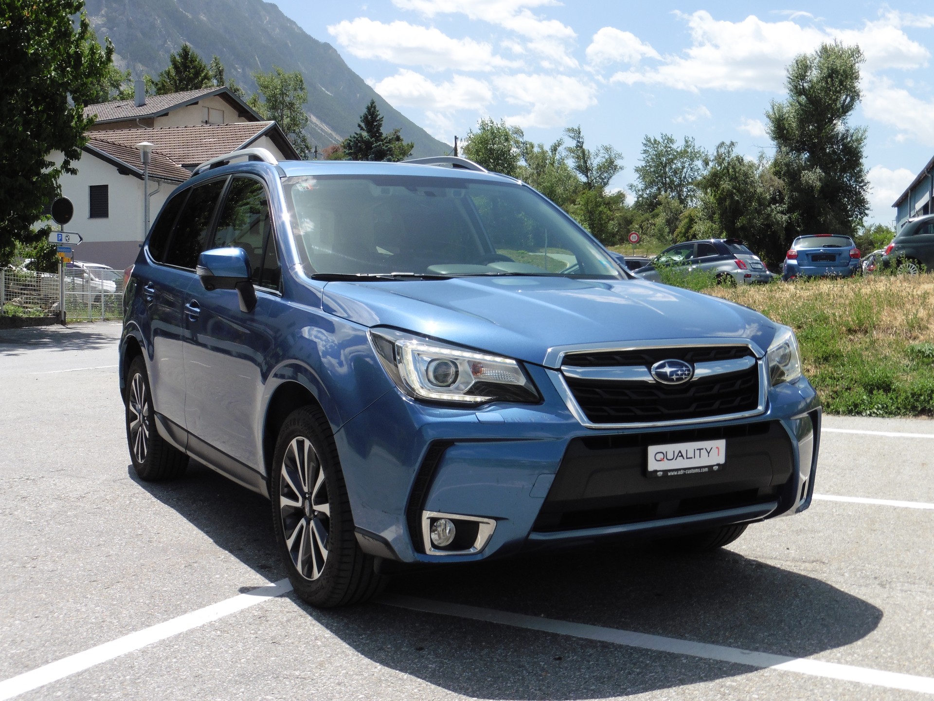 SUBARU Forester 2.0i Executive Lineartronic-image-1