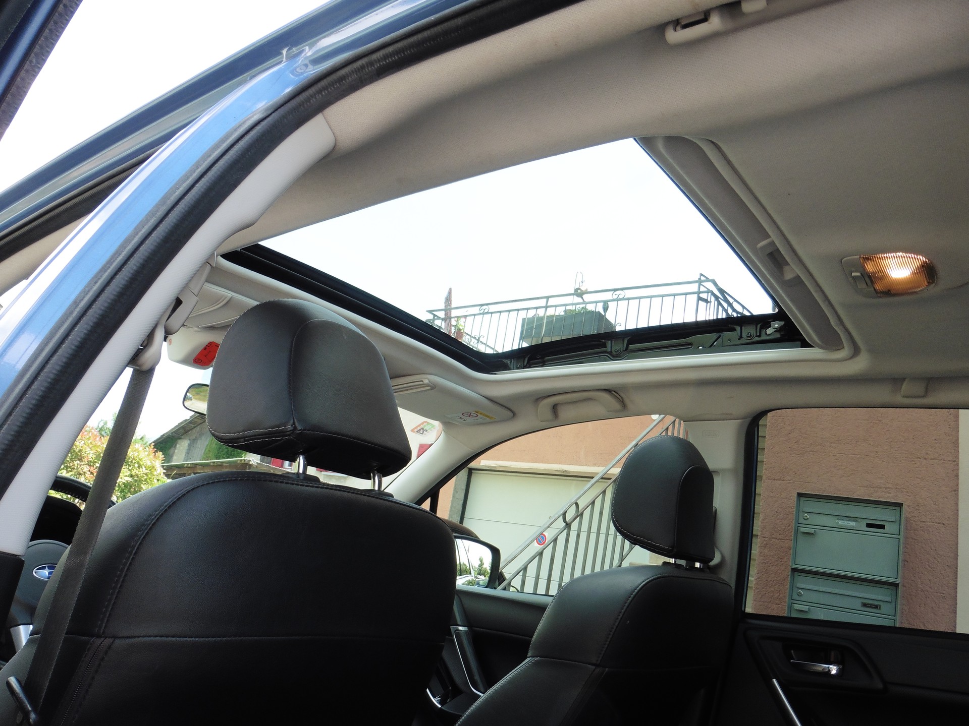 SUBARU Forester 2.0i Executive Lineartronic-image-18