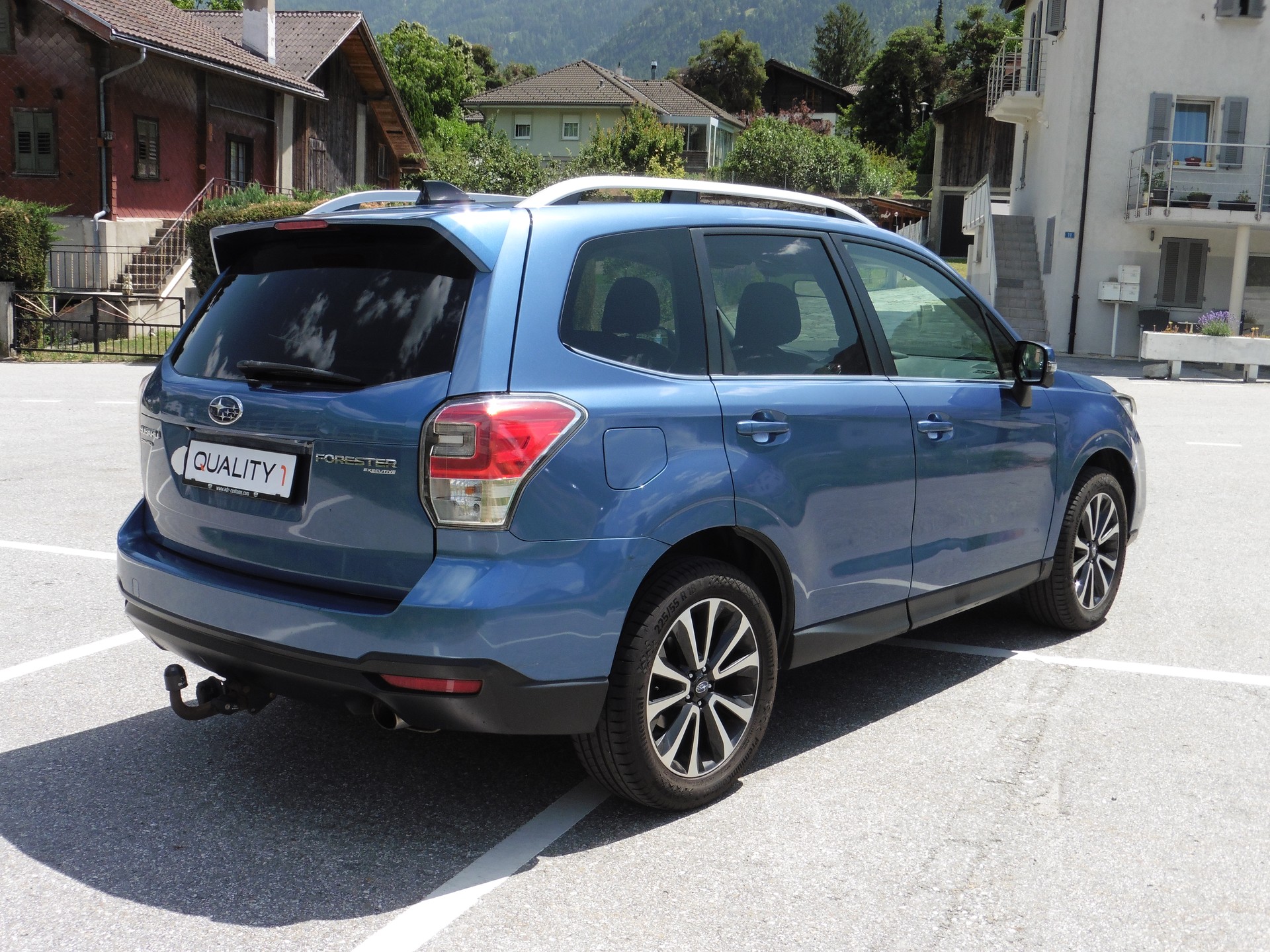 SUBARU Forester 2.0i Executive Lineartronic-image-9