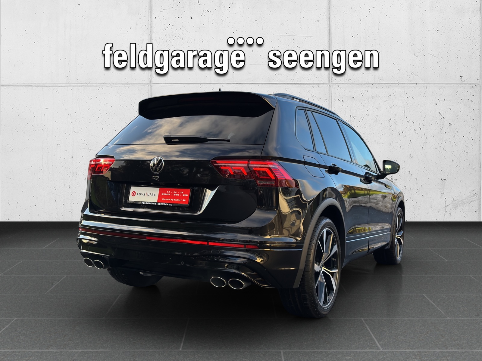 VW Tiguan "Black Style" 2.0TSI R 4Motion DSG mit AHK & Winterräder-image-4