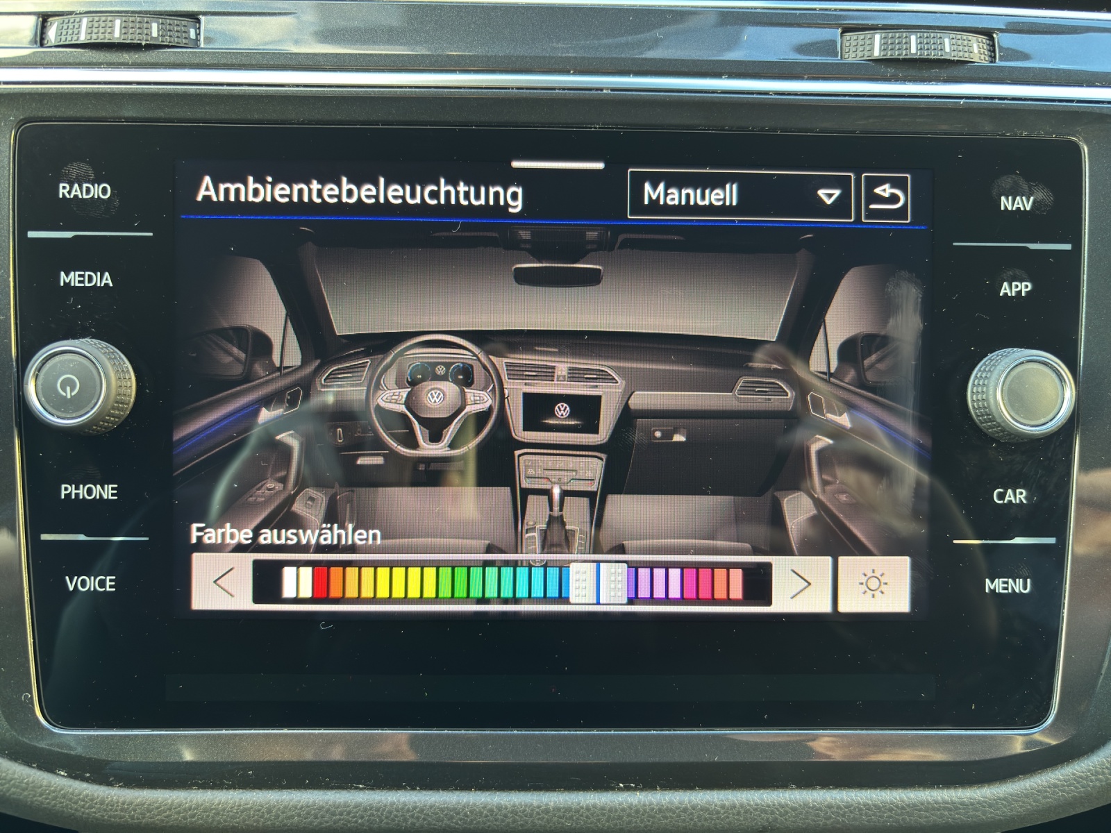 VW Tiguan "Black Style" 2.0TSI R 4Motion DSG mit AHK & Winterräder-image-23