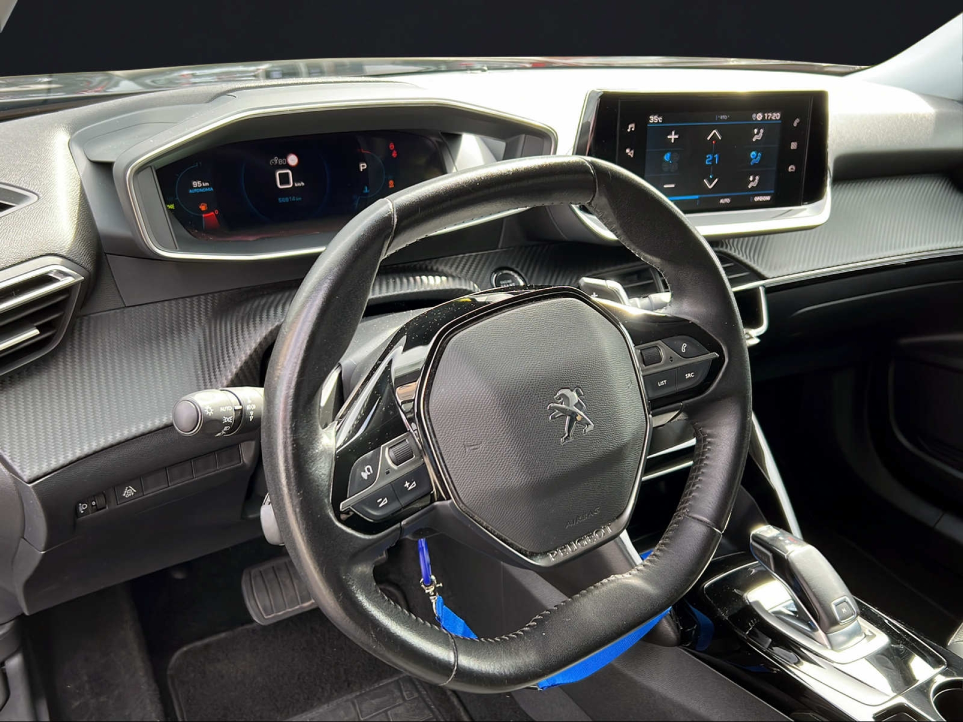PEUGEOT 2008 1.5 BlueHDi 130 Allure Pa-image-6