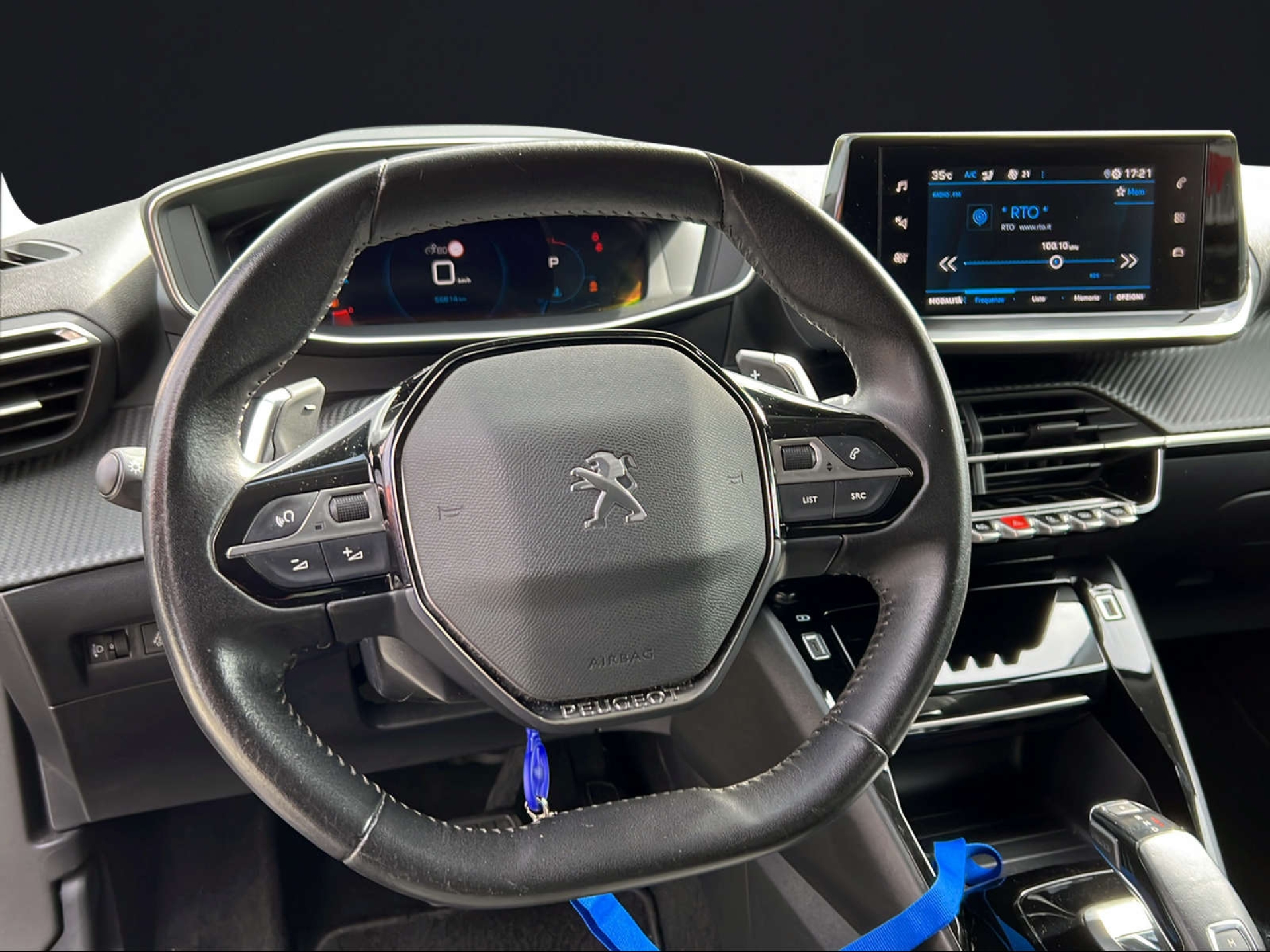 PEUGEOT 2008 1.5 BlueHDi 130 Allure Pa-image-8