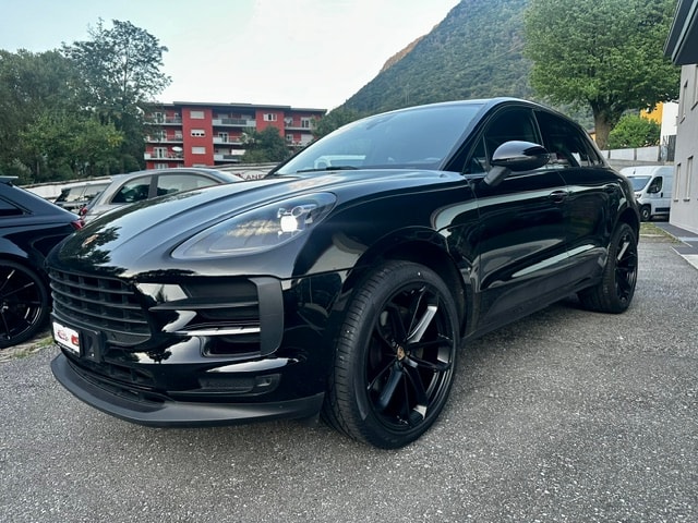 PORSCHE Macan PDK