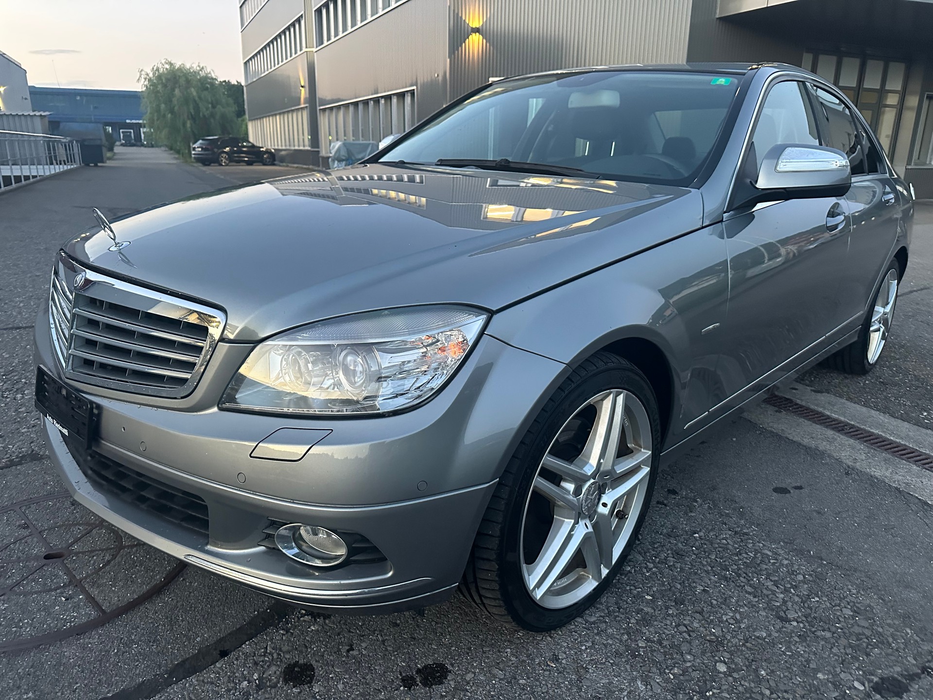MERCEDES-BENZ C-image-2
