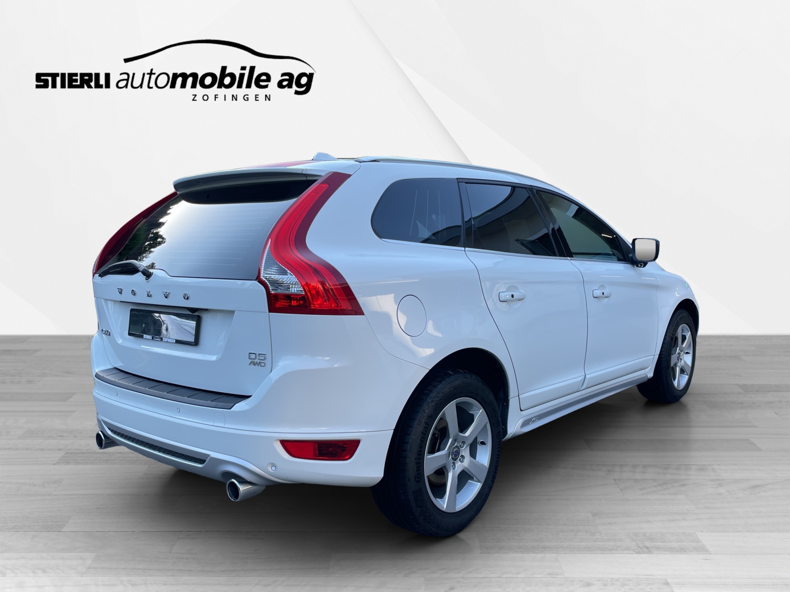 VOLVO XC60 2.4 D5 Kine. R-Design AWD S/S-image-4