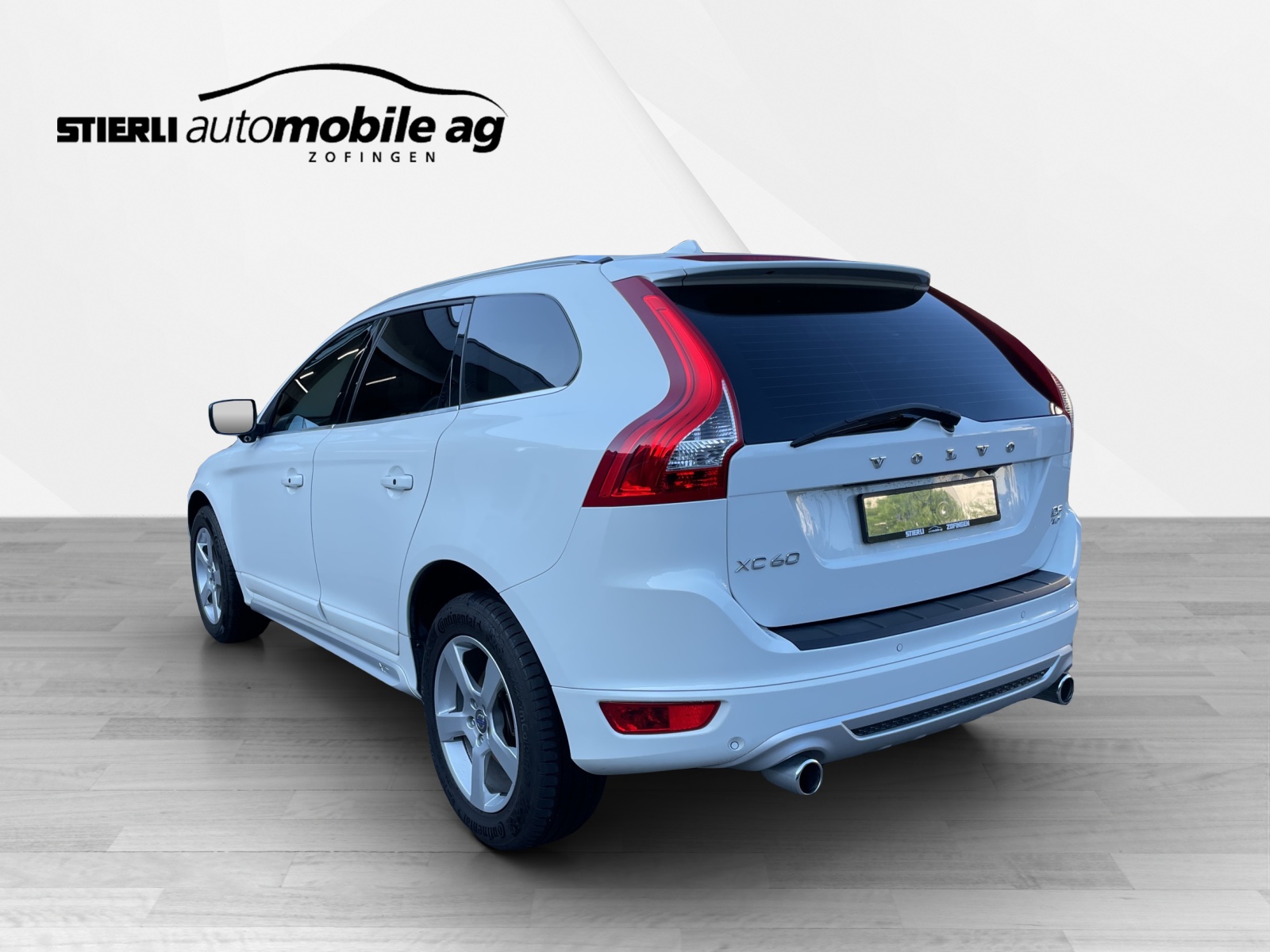 VOLVO XC60 2.4 D5 Kine. R-Design AWD S/S-image-6