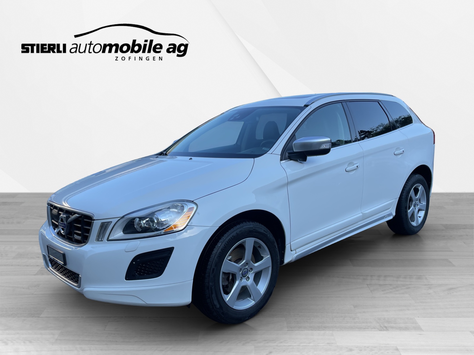 VOLVO XC60 2.4 D5 Kine. R-Design AWD S/S