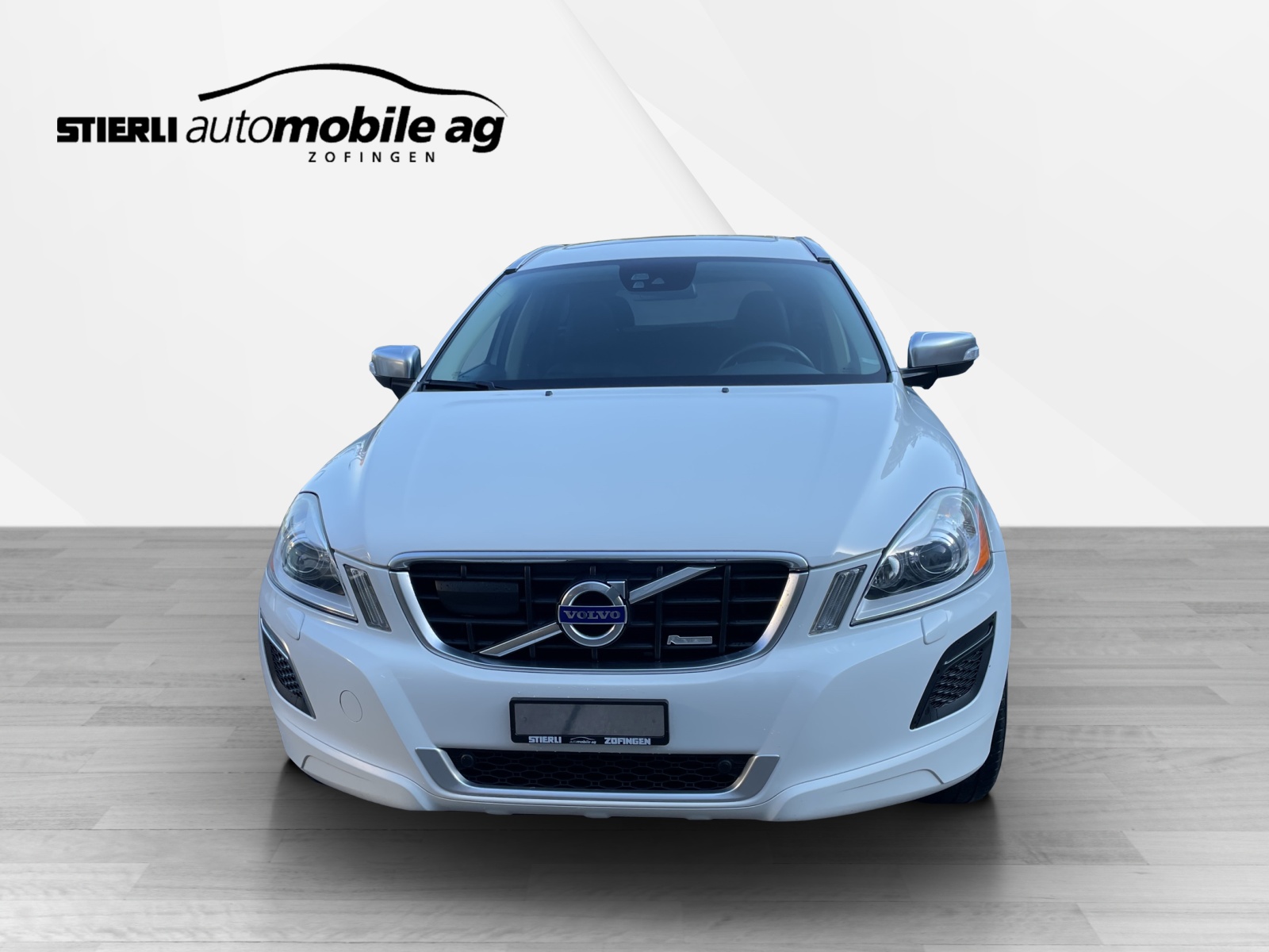 VOLVO XC60 2.4 D5 Kine. R-Design AWD S/S-image-1