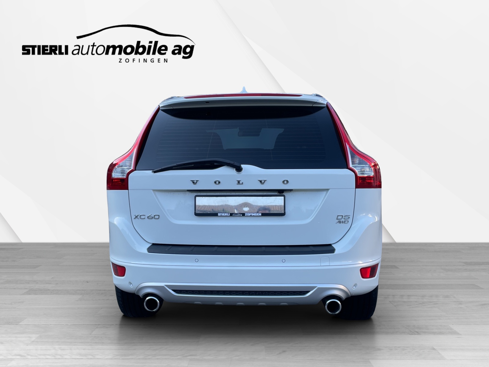 VOLVO XC60 2.4 D5 Kine. R-Design AWD S/S-image-5