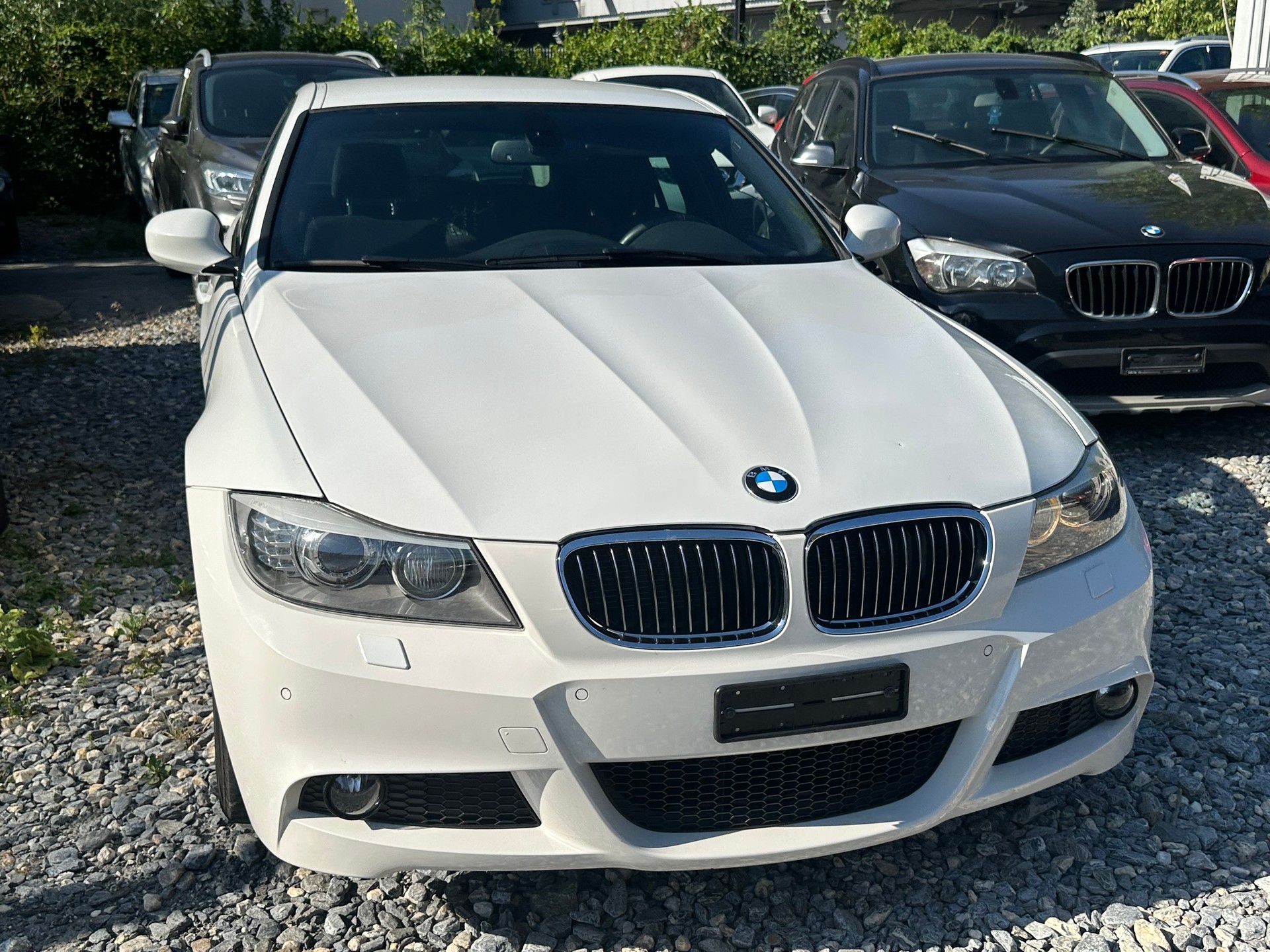 BMW 325i xDrive Touring-image-1
