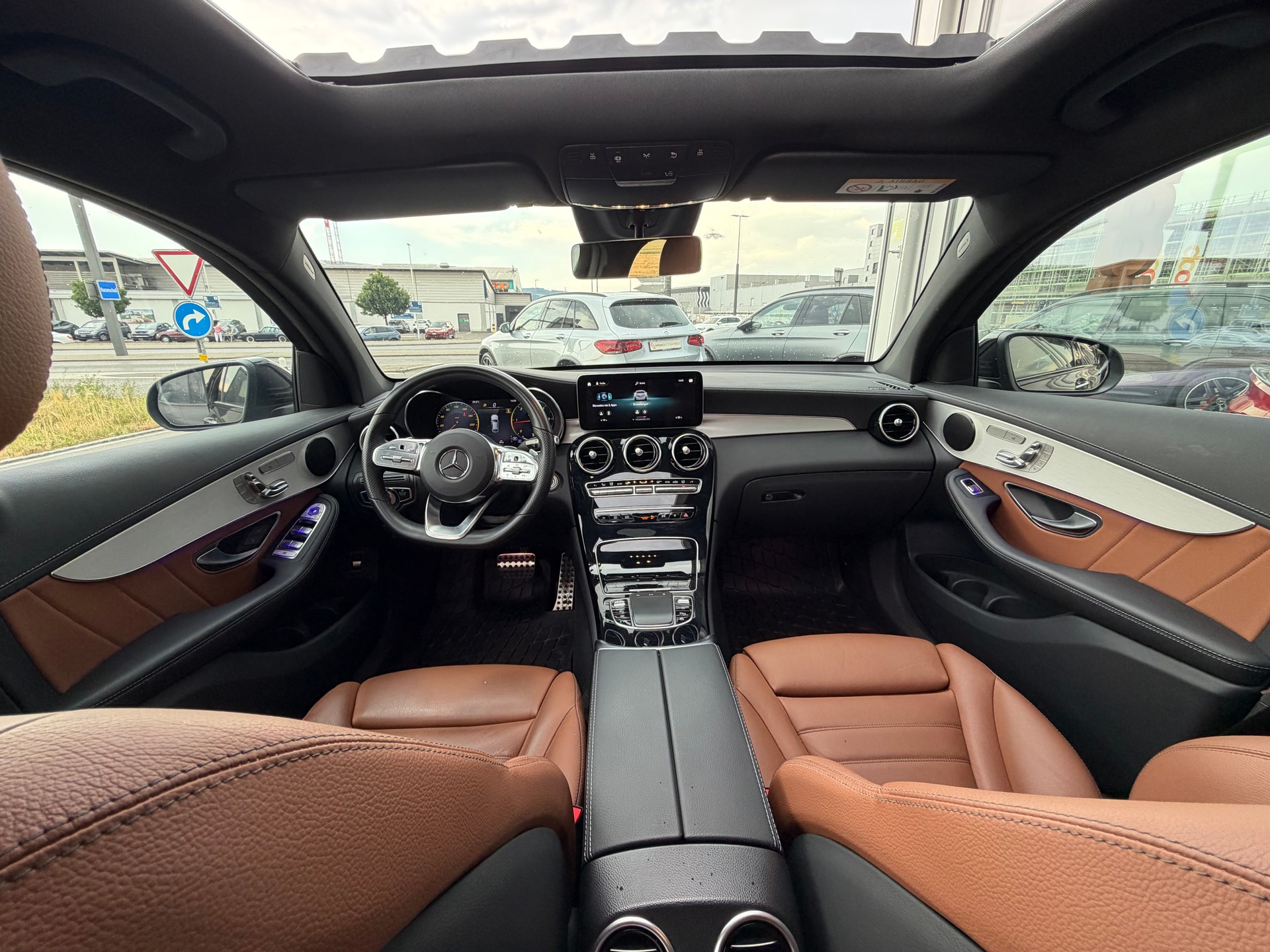 MERCEDES-BENZ GLC Coupé 220 d AMG Line Plus 4Matic 9G-Tronic-image-13