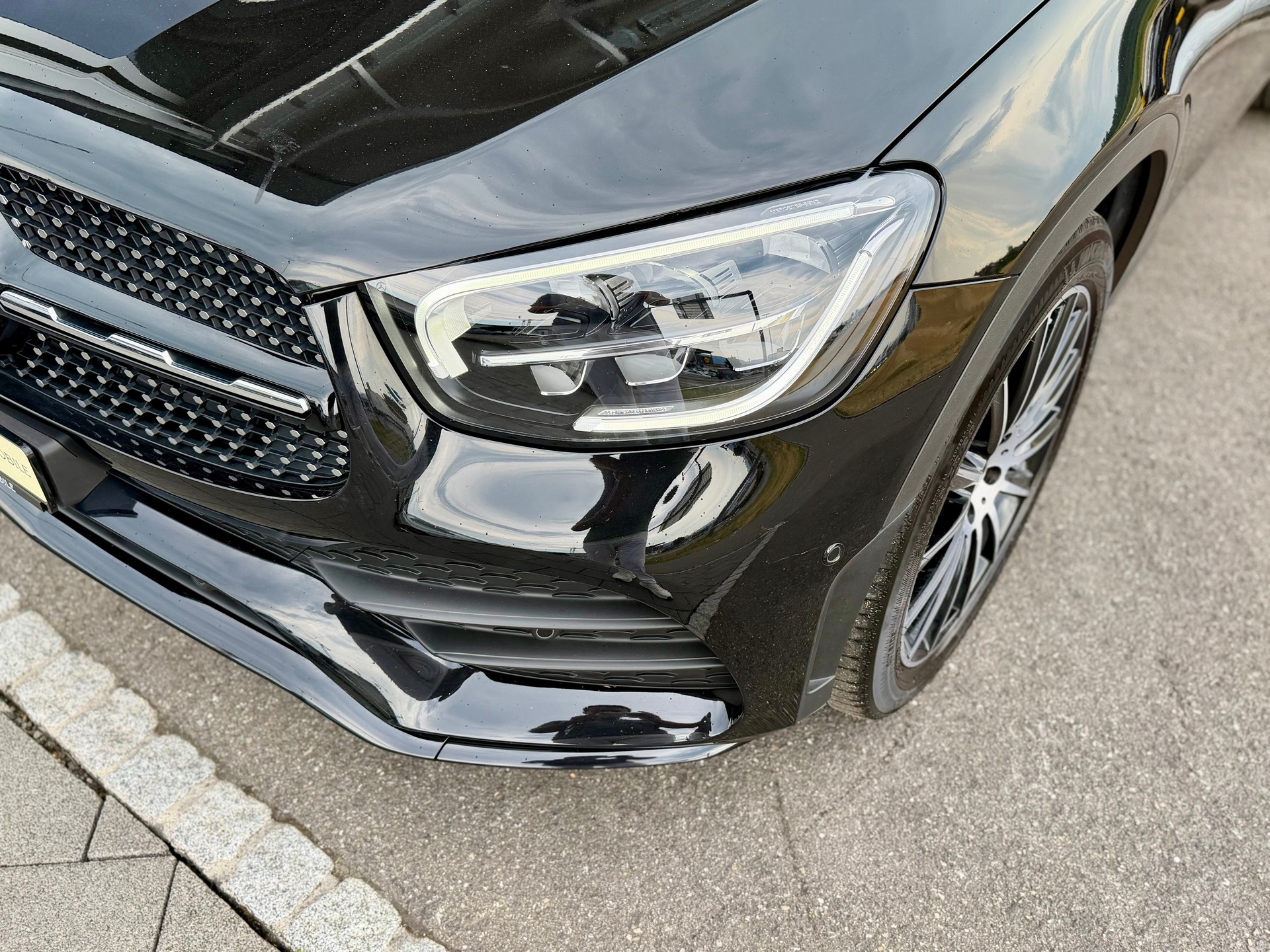 MERCEDES-BENZ GLC Coupé 220 d AMG Line Plus 4Matic 9G-Tronic-image-5