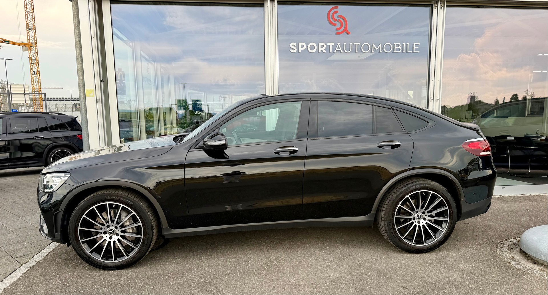 MERCEDES-BENZ GLC Coupé 220 d AMG Line Plus 4Matic 9G-Tronic-image-7
