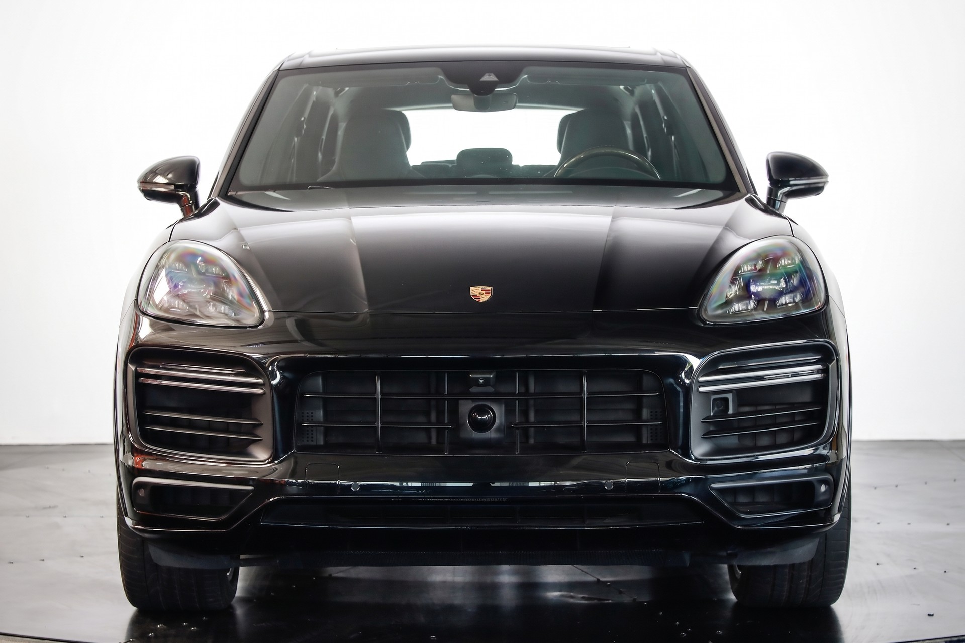 PORSCHE Cayenne Turbo-image-1
